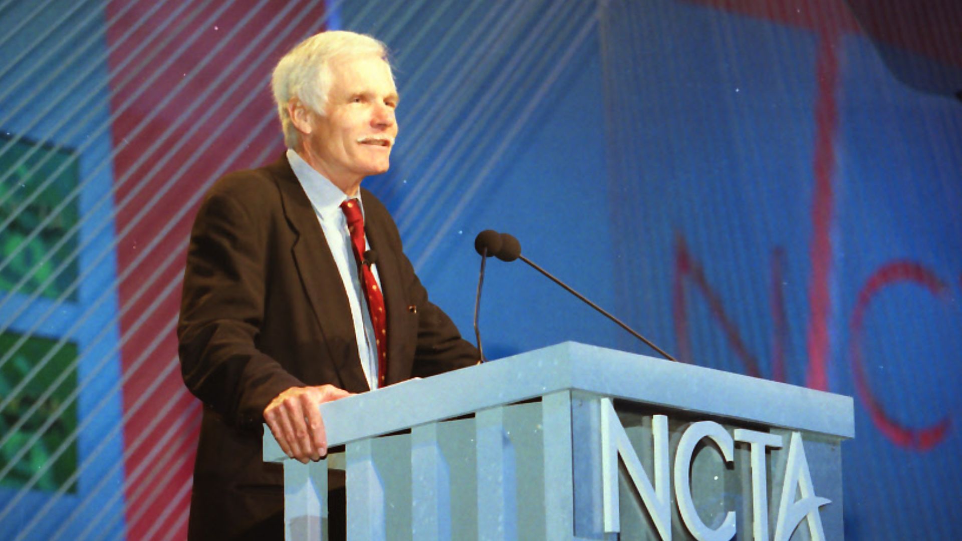File:2000 Ted Turner (29902987051).jpg