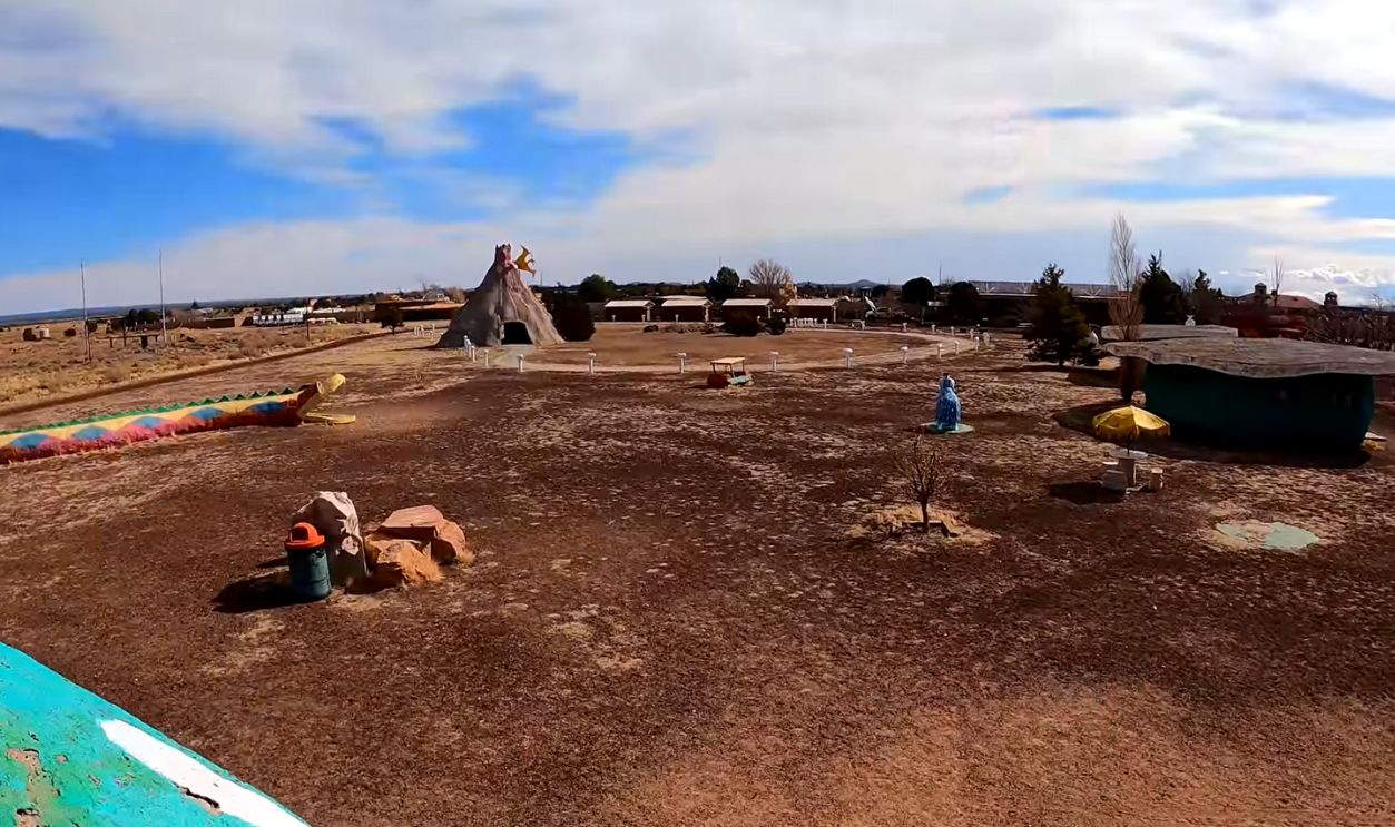 The Flintstones Land Tour - Weird Roadside Attraction - Flintstones Bedrock City 2021 by Attractions 360°