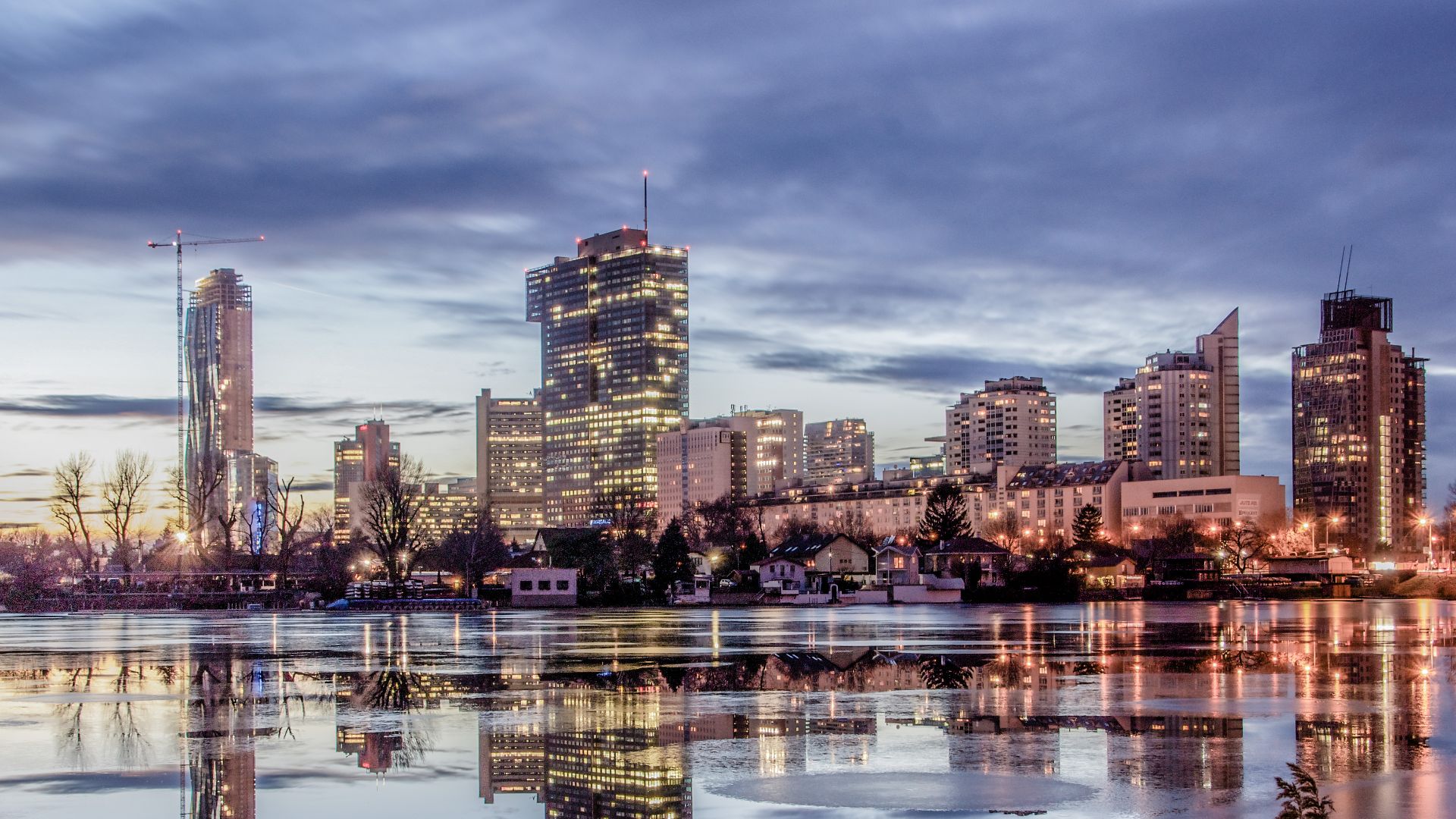 File:Vienna Skyline.jpg