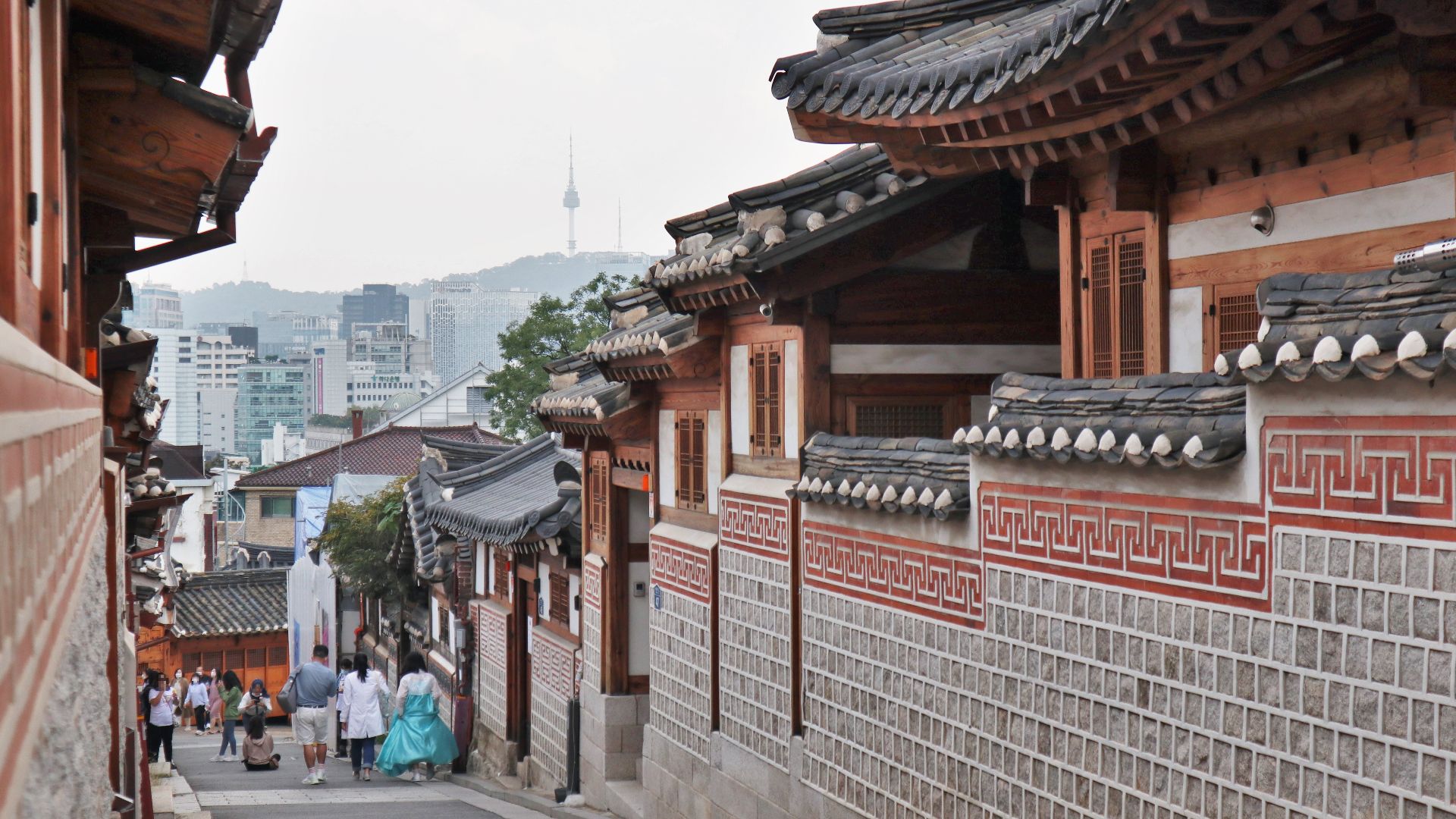 File:Bukchon Hanok Village 북촌 한옥마을 October 1 2020 15.jpg