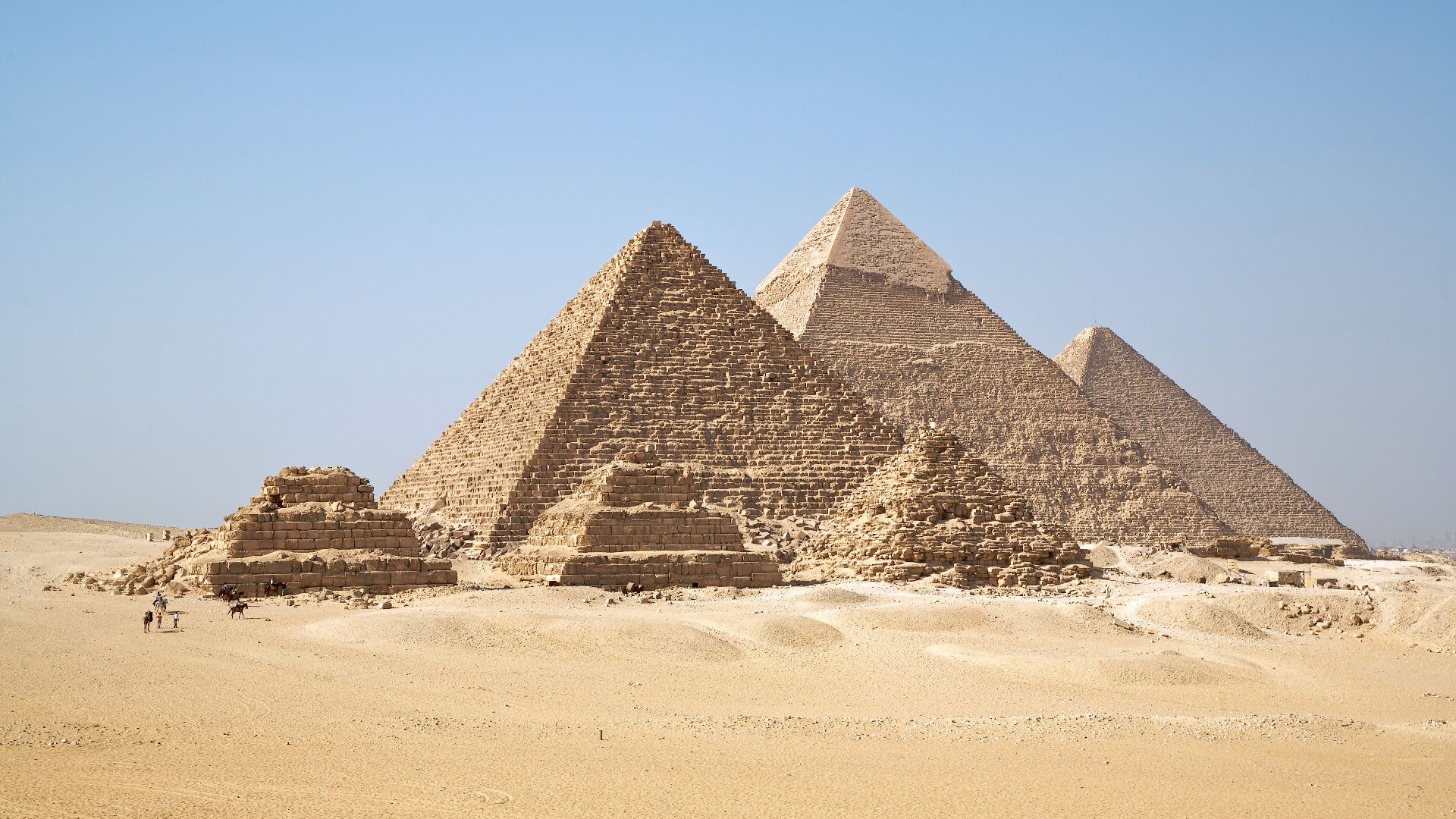 File:All Gizah Pyramids.jpg