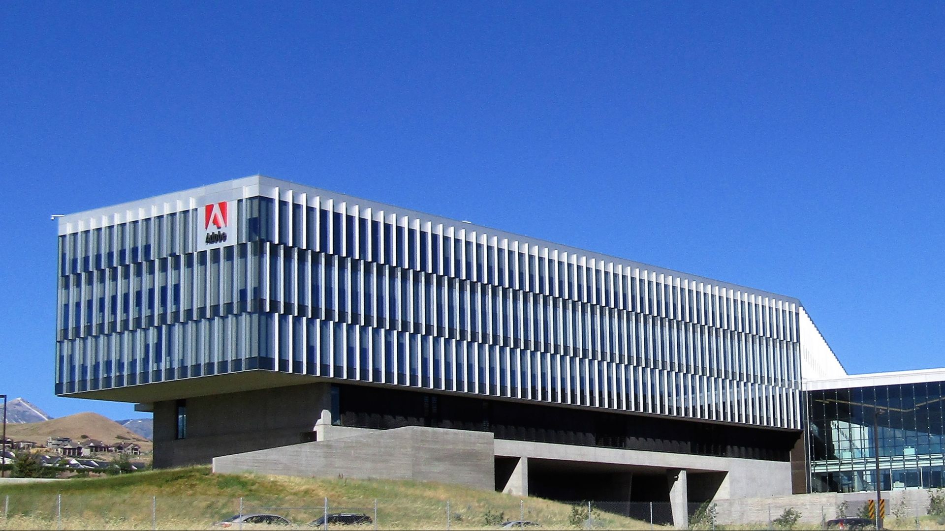 File:Adobe in Utah (35849743926).jpg