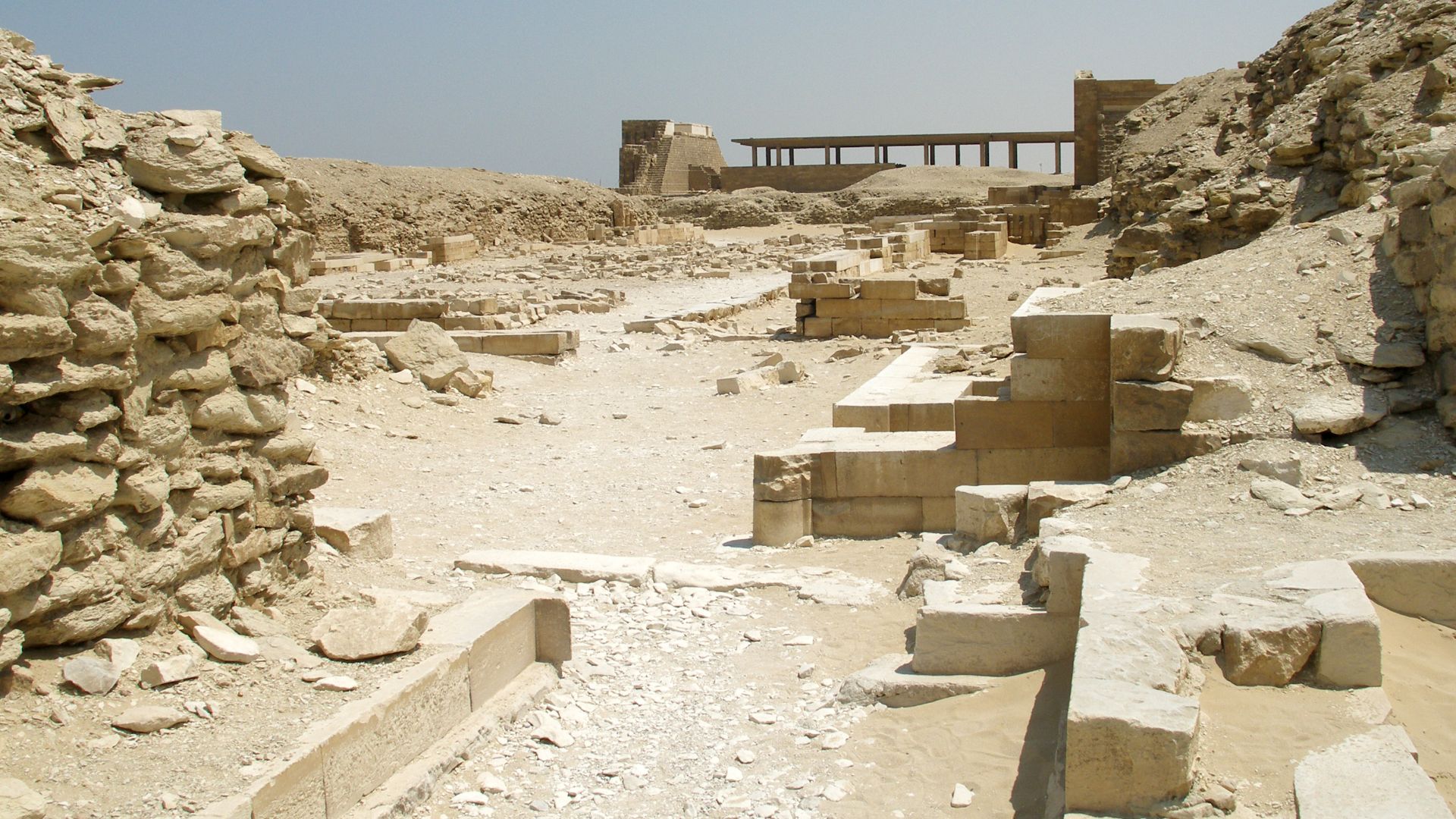 File:Saqqara archaeological complex, Ancient Egypt.jpg