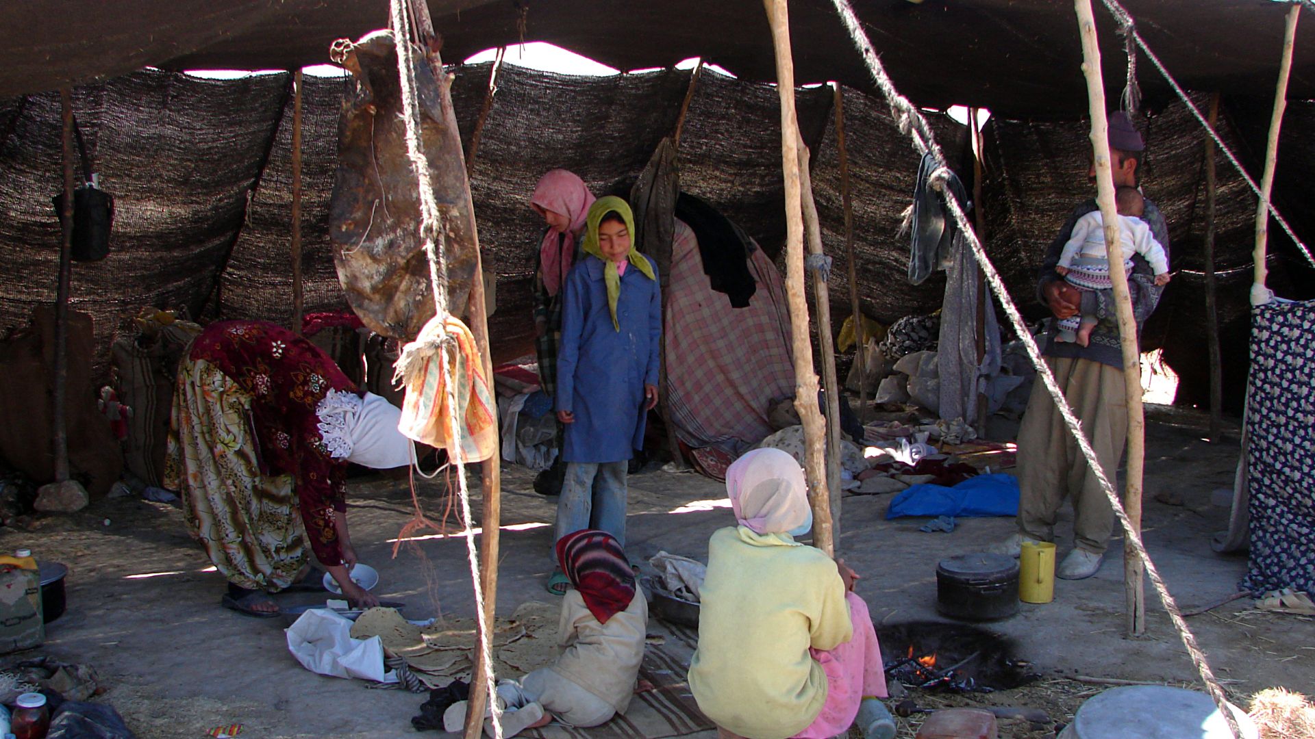 File:The Nomads Simple Life (266139764).jpg