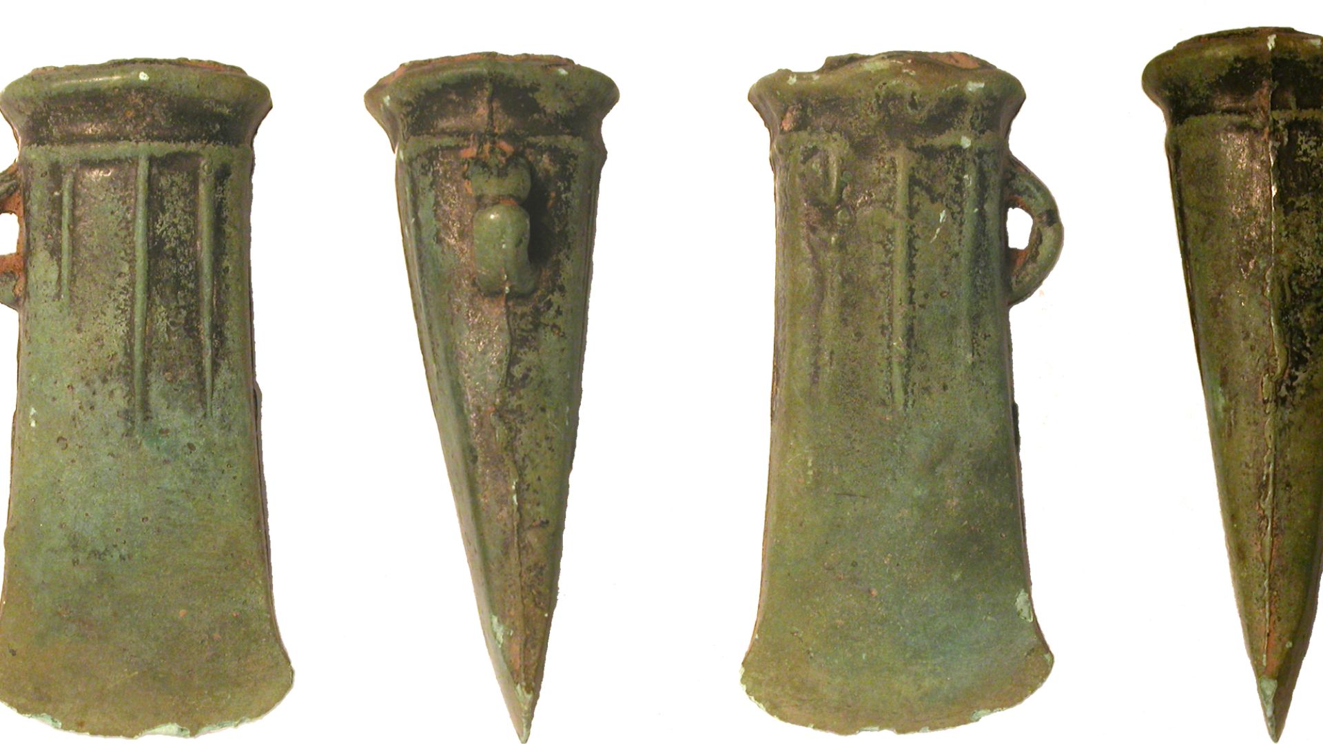 File:Late Bronze Age, Axe Hoard (FindID 412514-301885).jpg