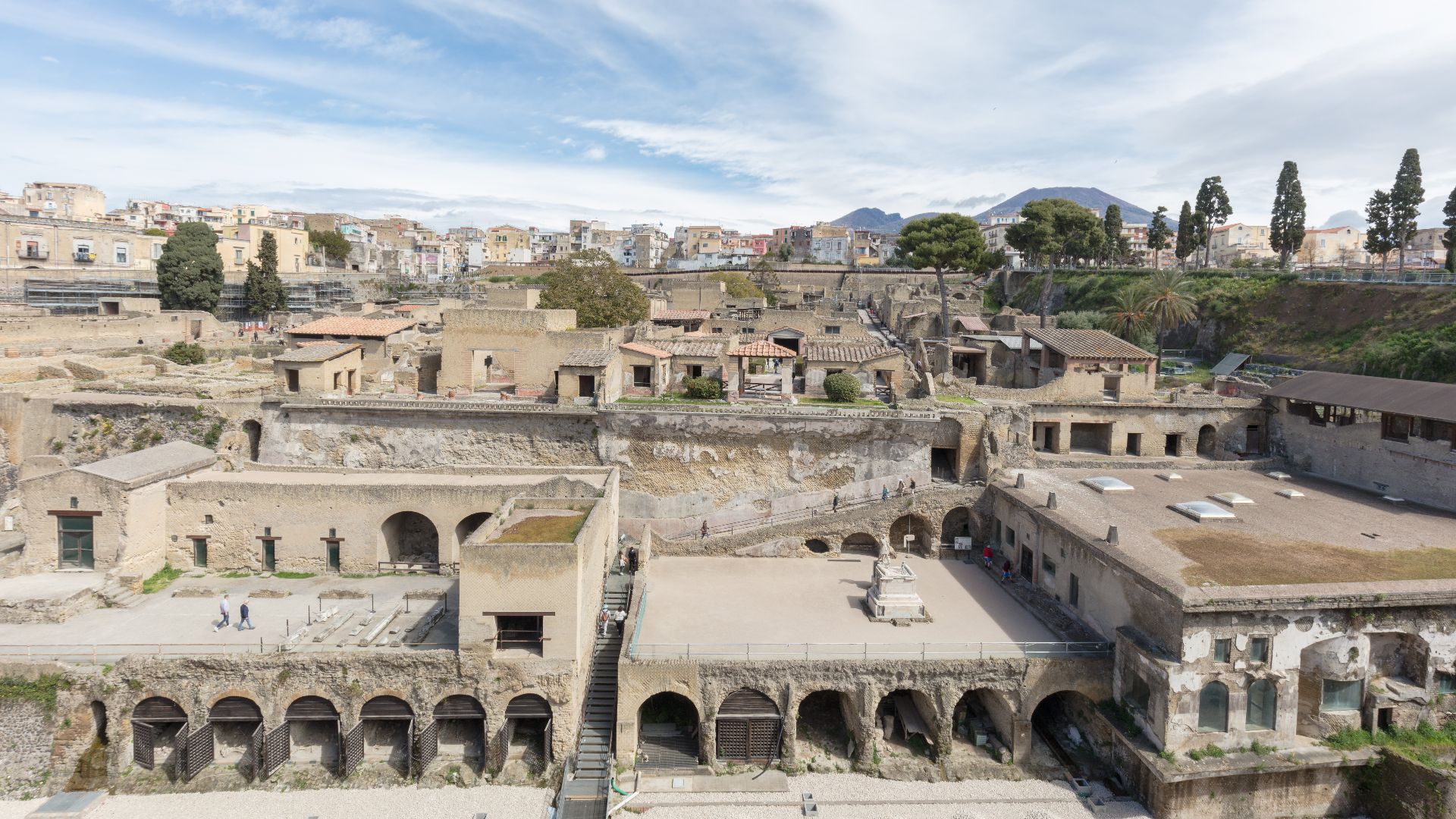 File:Antigua ciudad de Herculano, Italia, 2023-03-27, DD 141.jpg