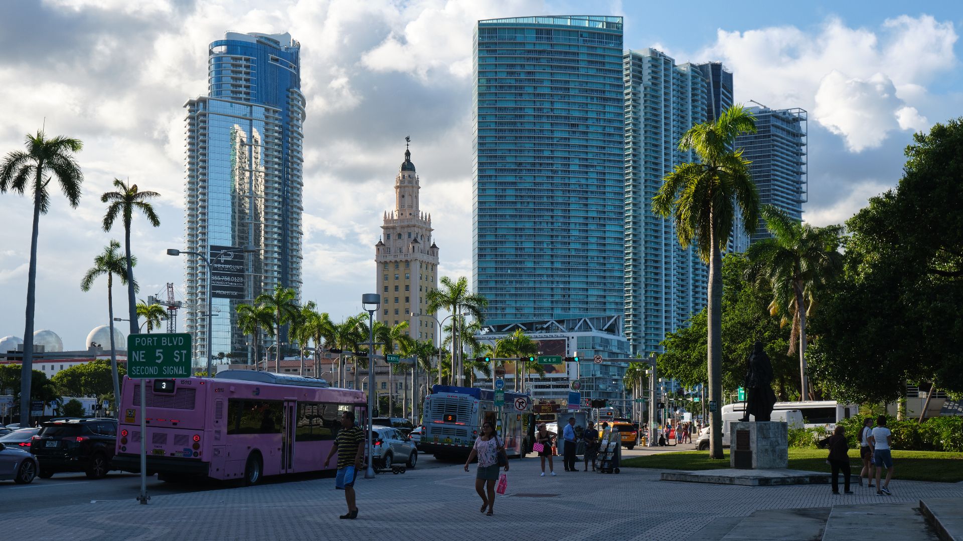 File:Miami, Florida downtown.jpg