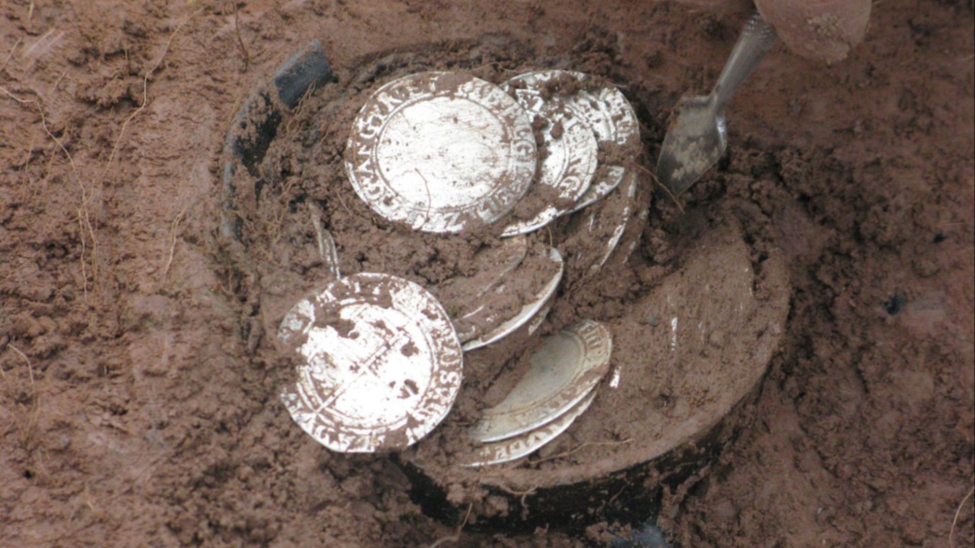 File:Post Medieval, Coin Hoard from Bitterley (FindID 430201).jpg