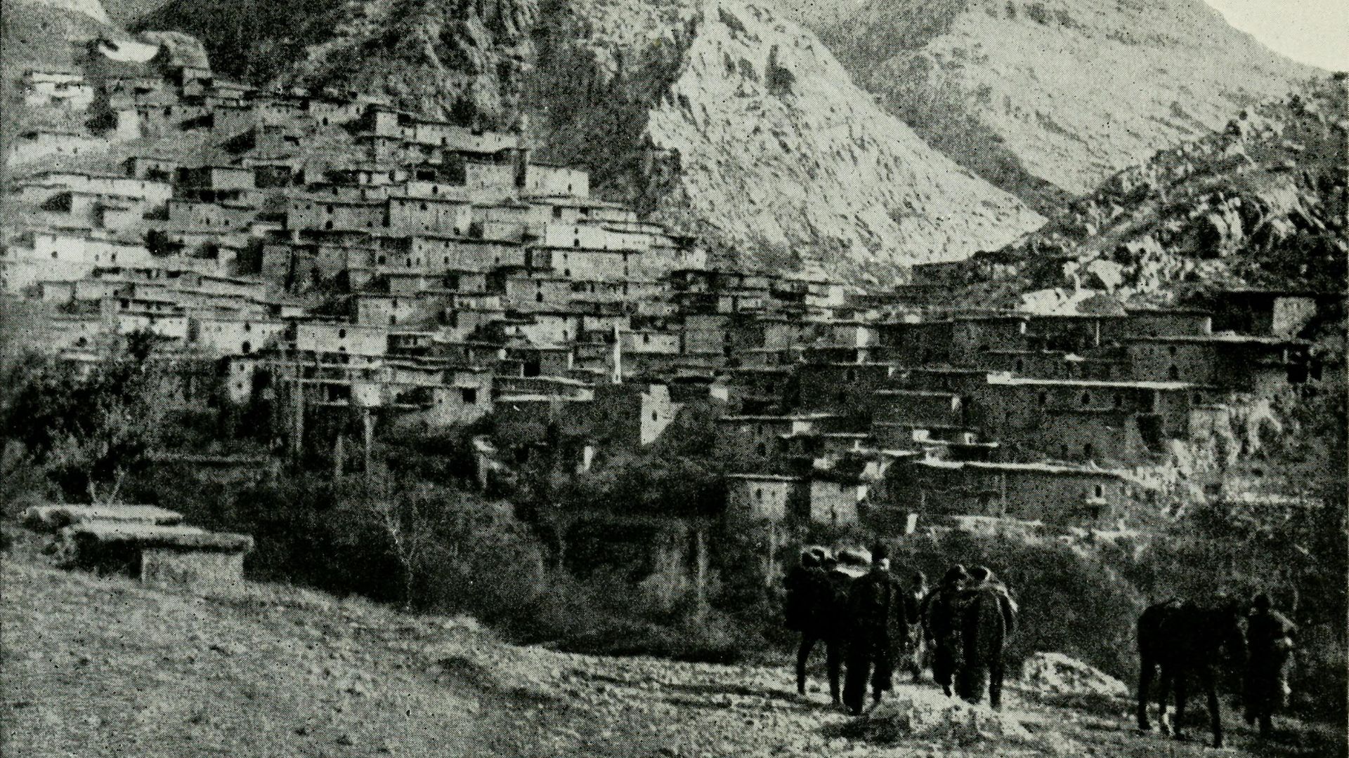 File:Akra from the southwest, early twentieth century.jpg