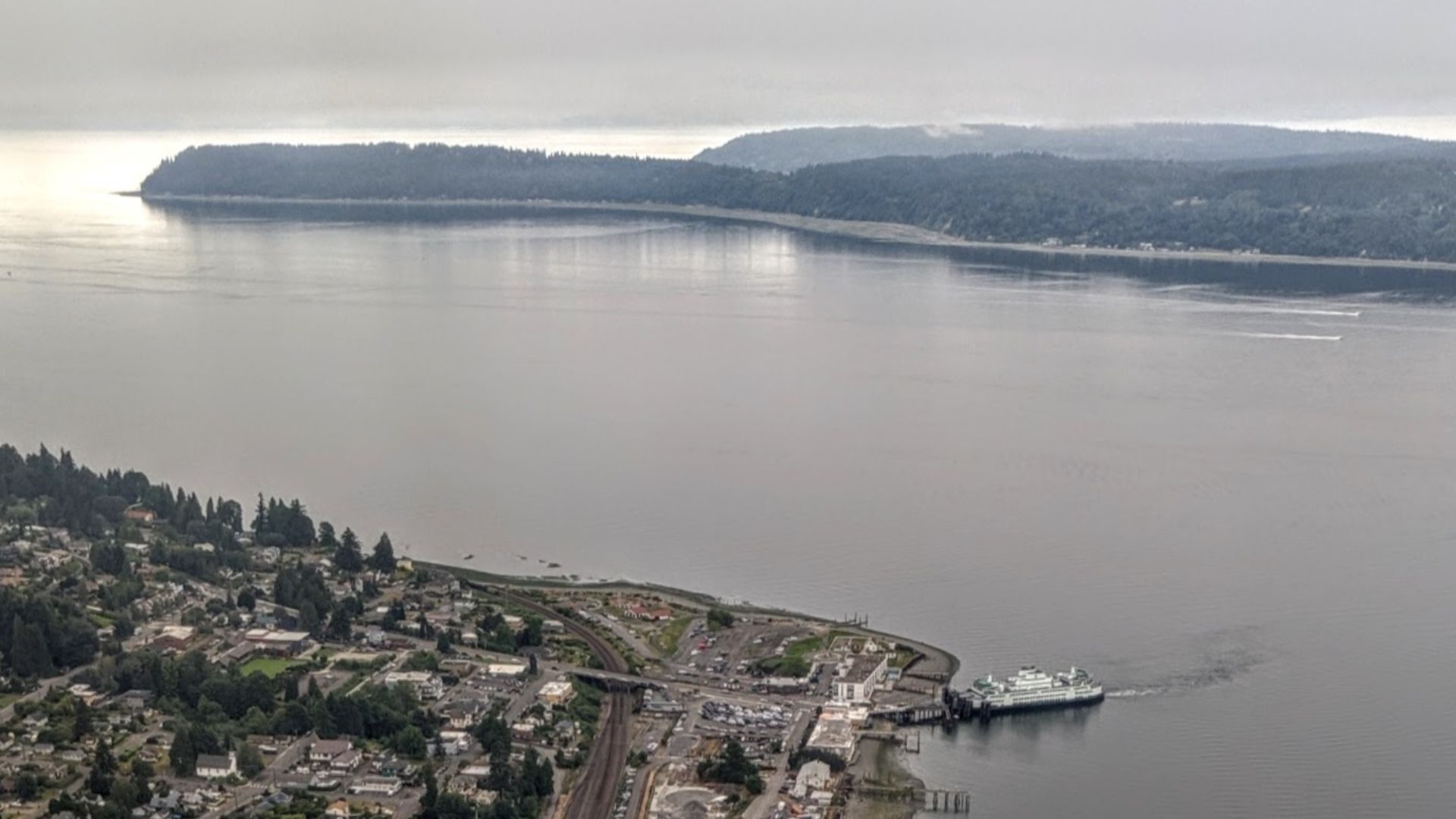 File:Mukilteo-Clinton ferry aerial.jpg