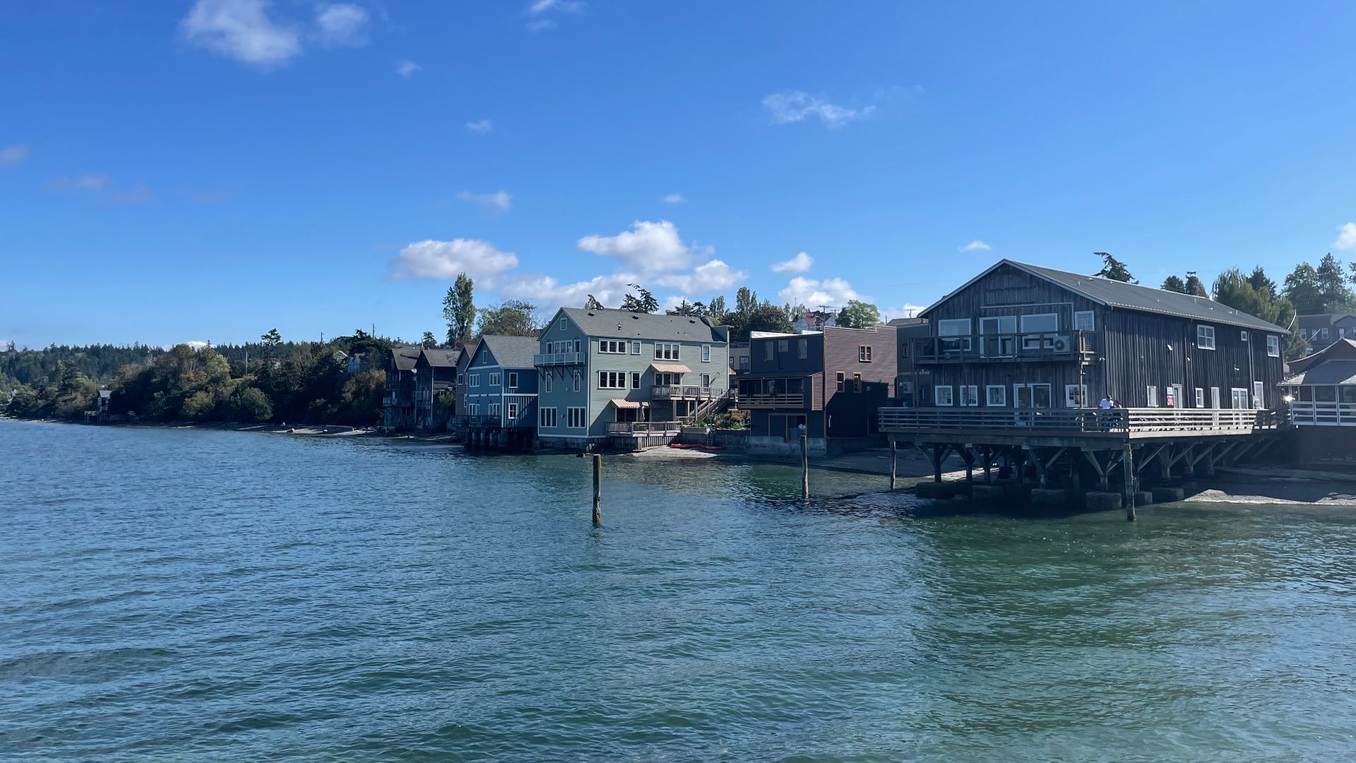 File:Coupeville WA Waterfront.jpg