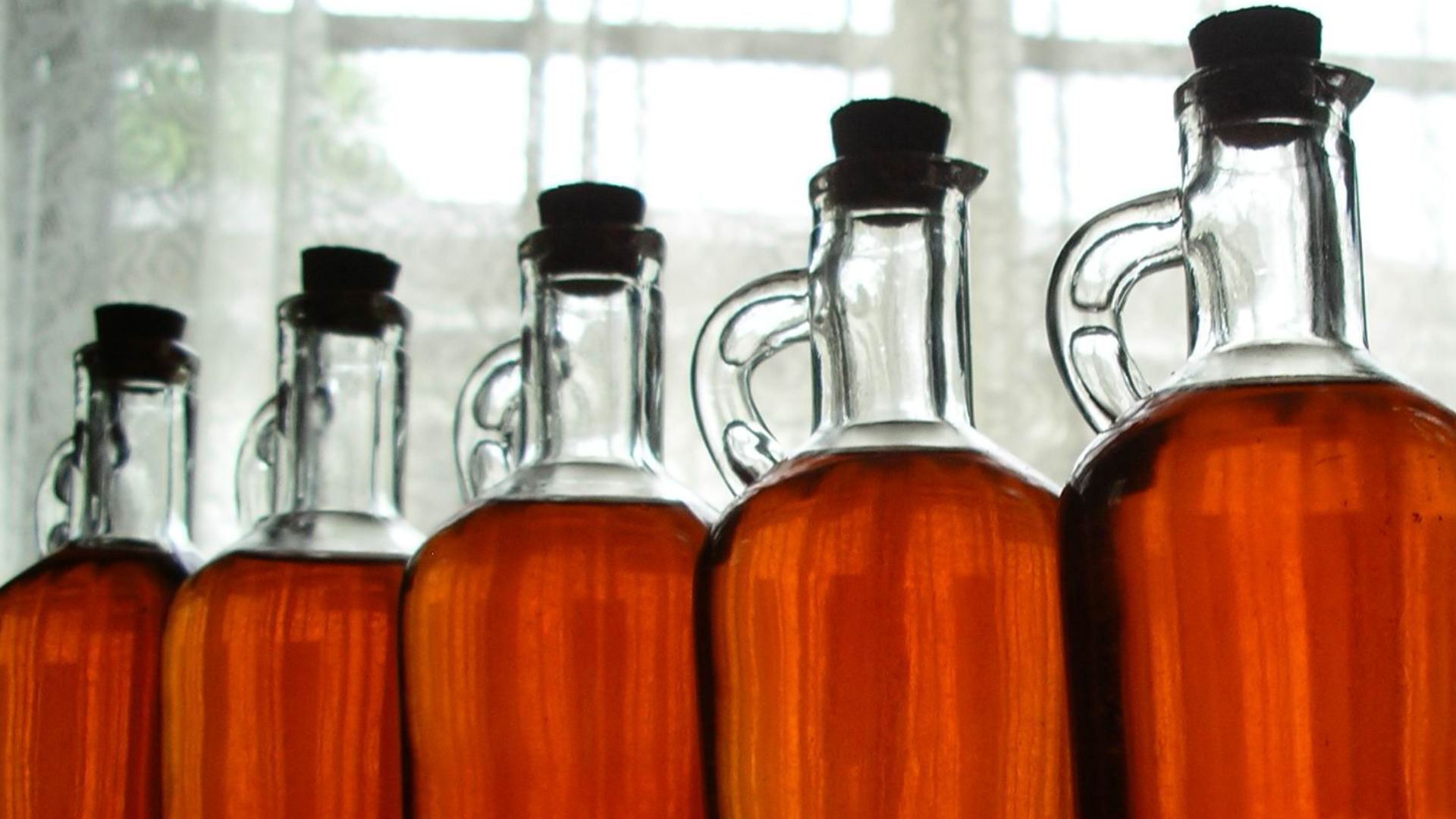 File:Homemade strawberry liqueur.jpg