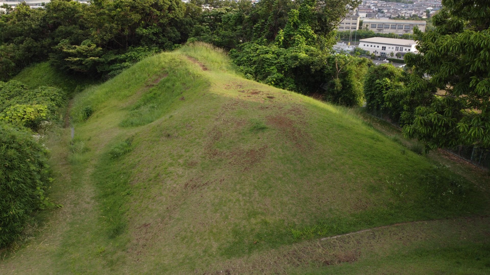 File:Number 16 Kofun in Inarimae Kofun Group.jpg