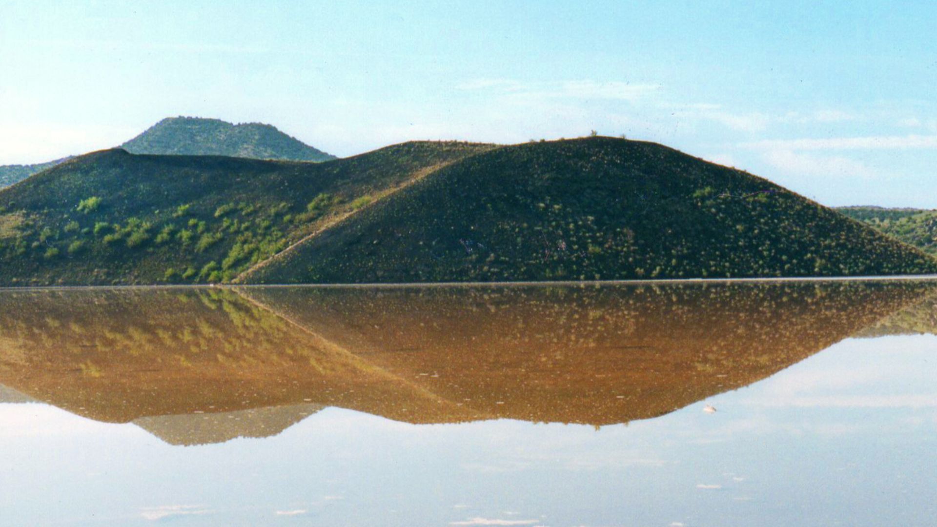 File:Zuni Salt Lake.jpg