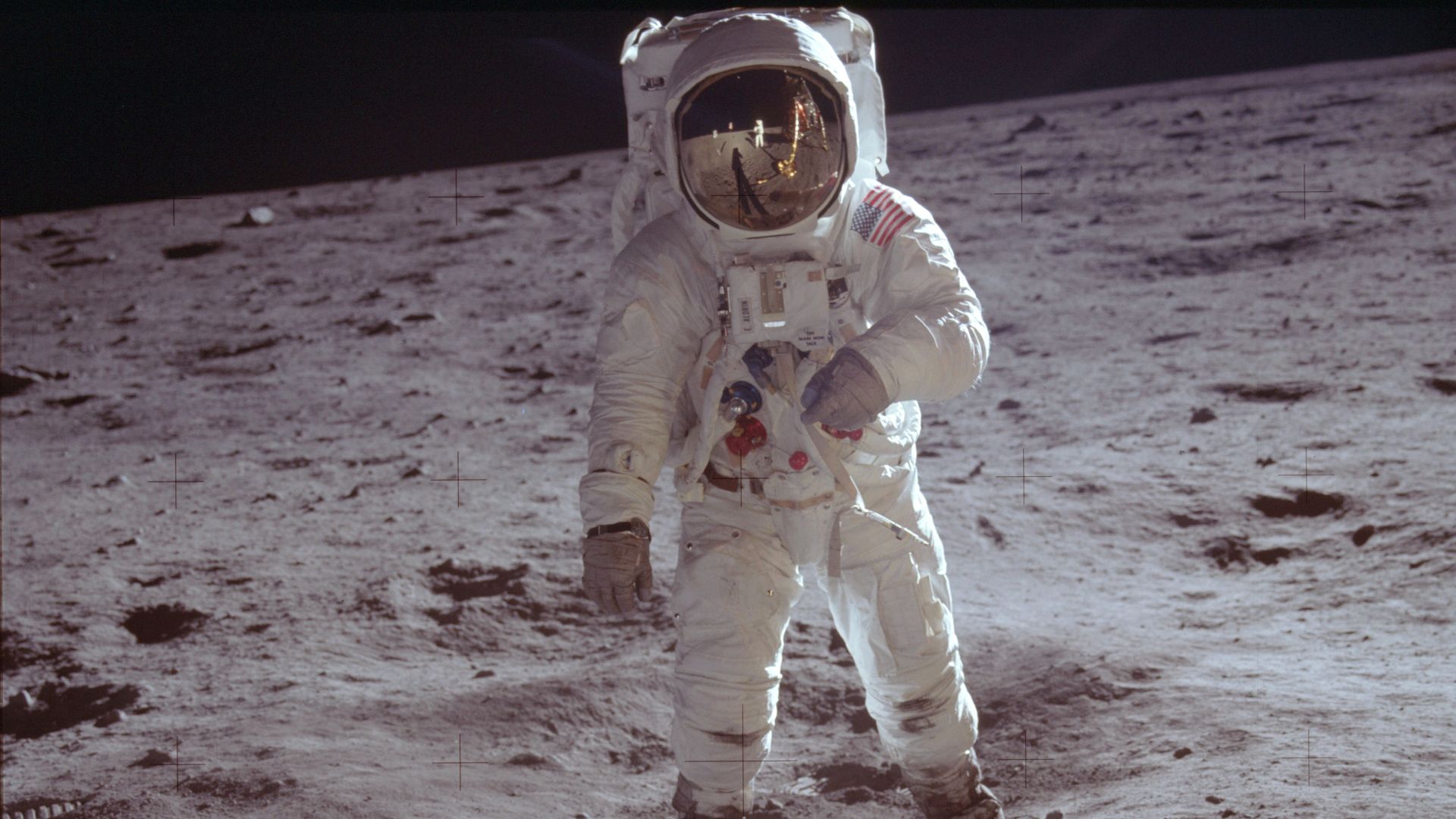 File:AS11-40-5903 - Buzz Aldrin by Neil Armstrong (full frame).jpg