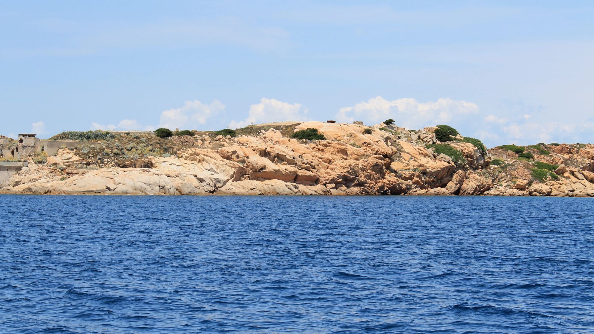 File:Along the Sardinian Coast - panoramio (5).jpg