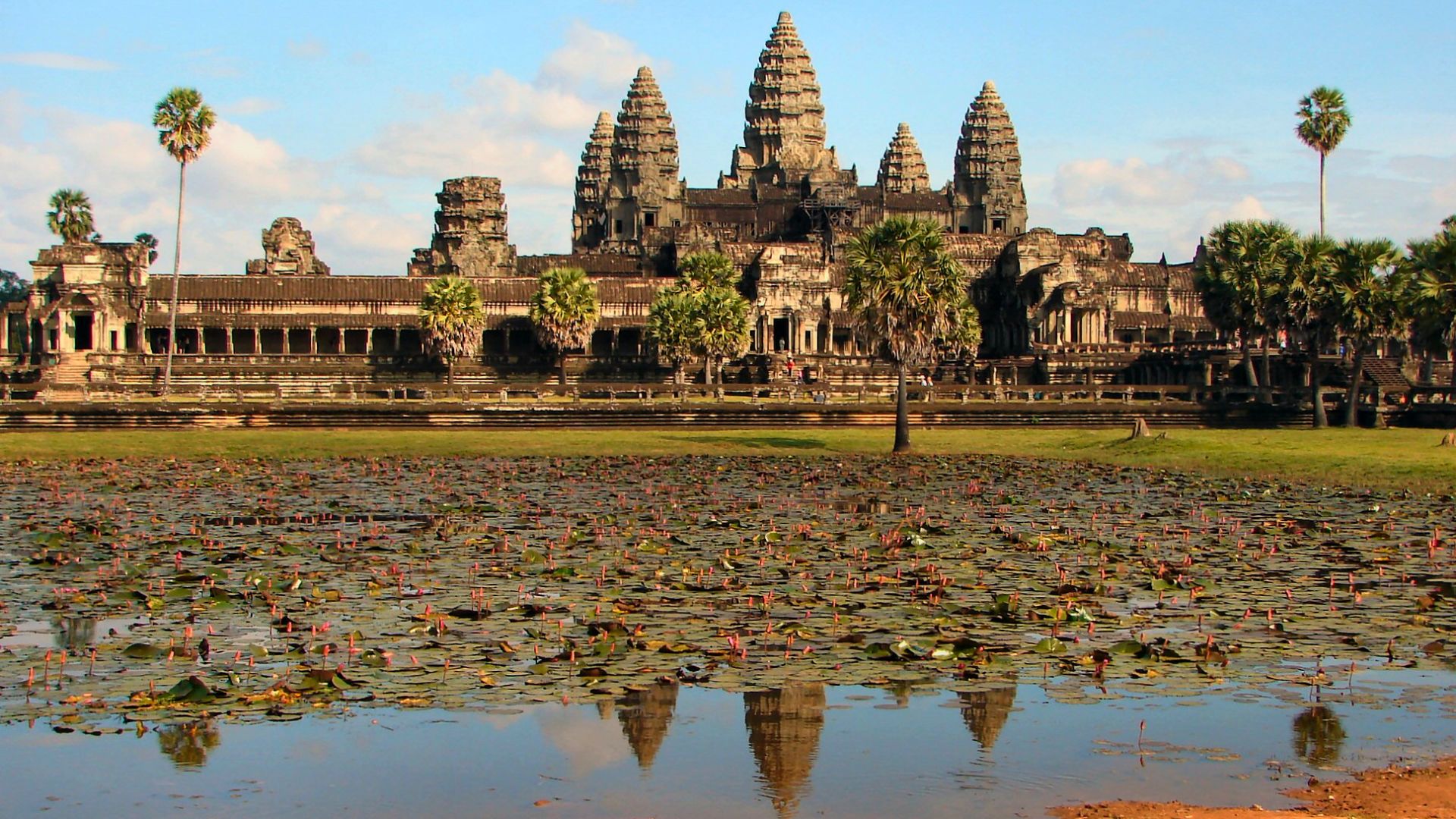 File:Angkor Wat.jpg