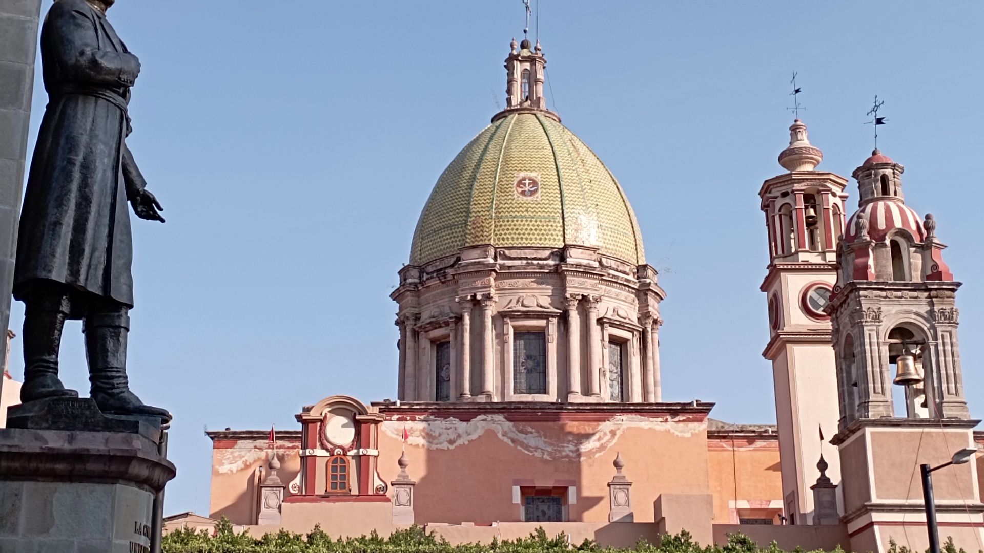 File:Monumentos (Celaya, Guanajuato).jpg