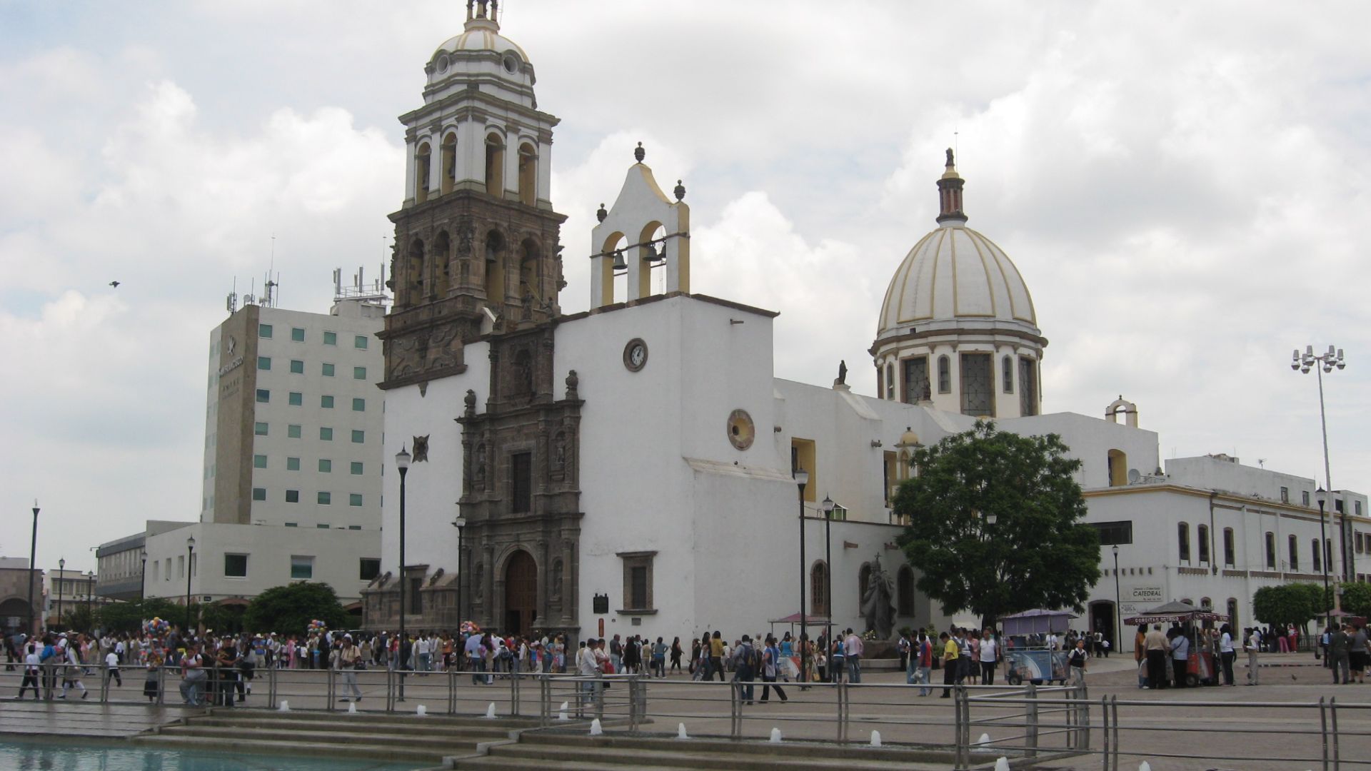 File:Catedral-diocesis-irapuato.JPG