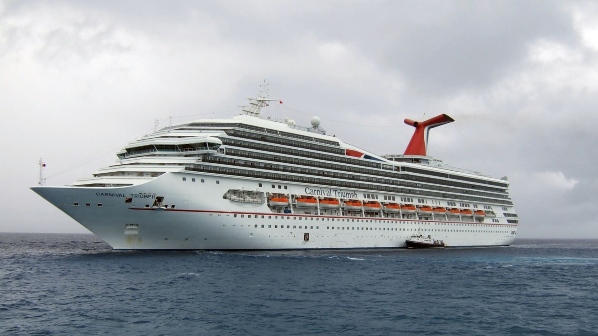 File:Carnival Triumph Half Moon Cay.jpg