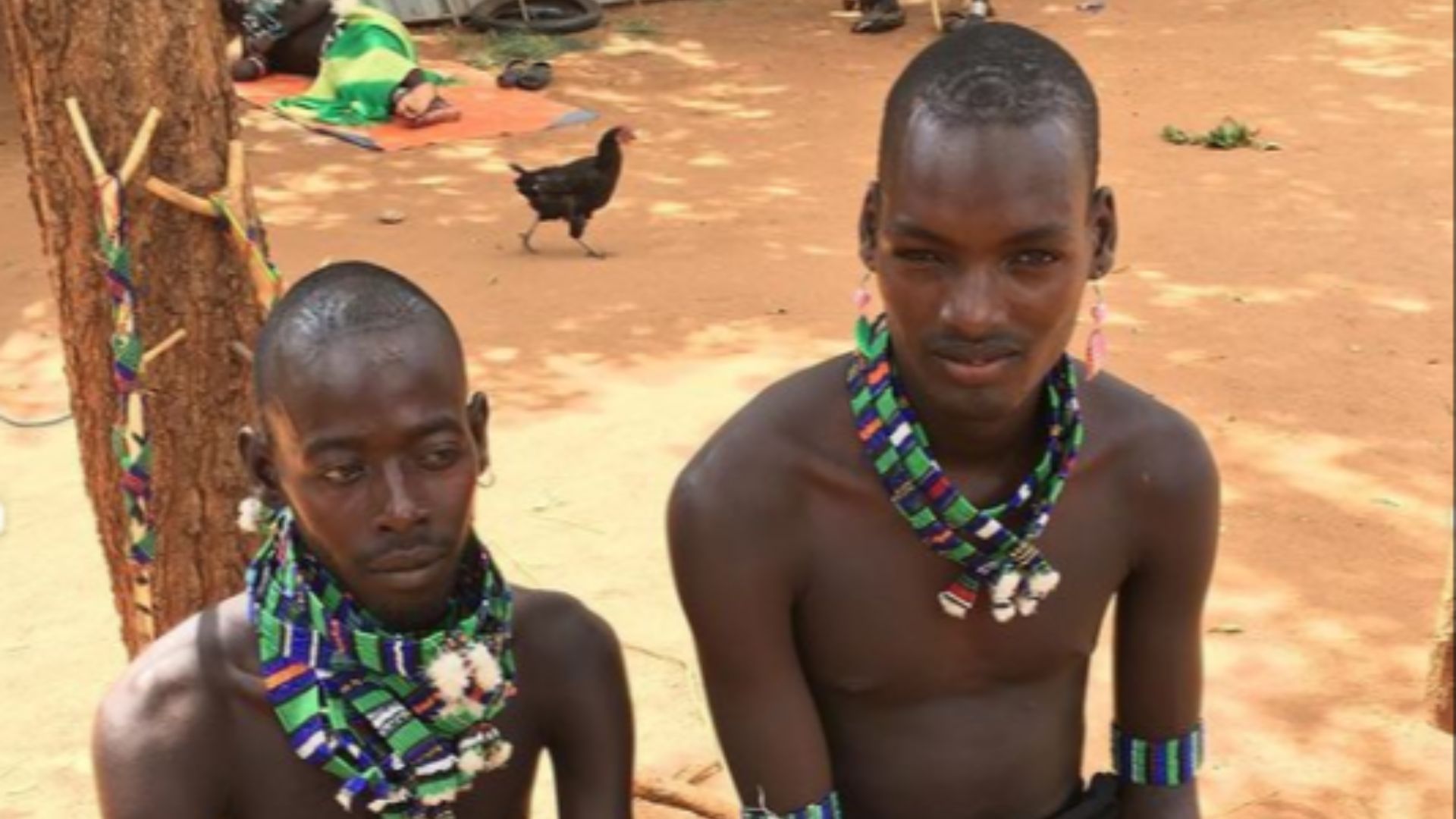 File:ETHIOPIAN , GAMO GOFA YOUNG HAMER BOYS.png