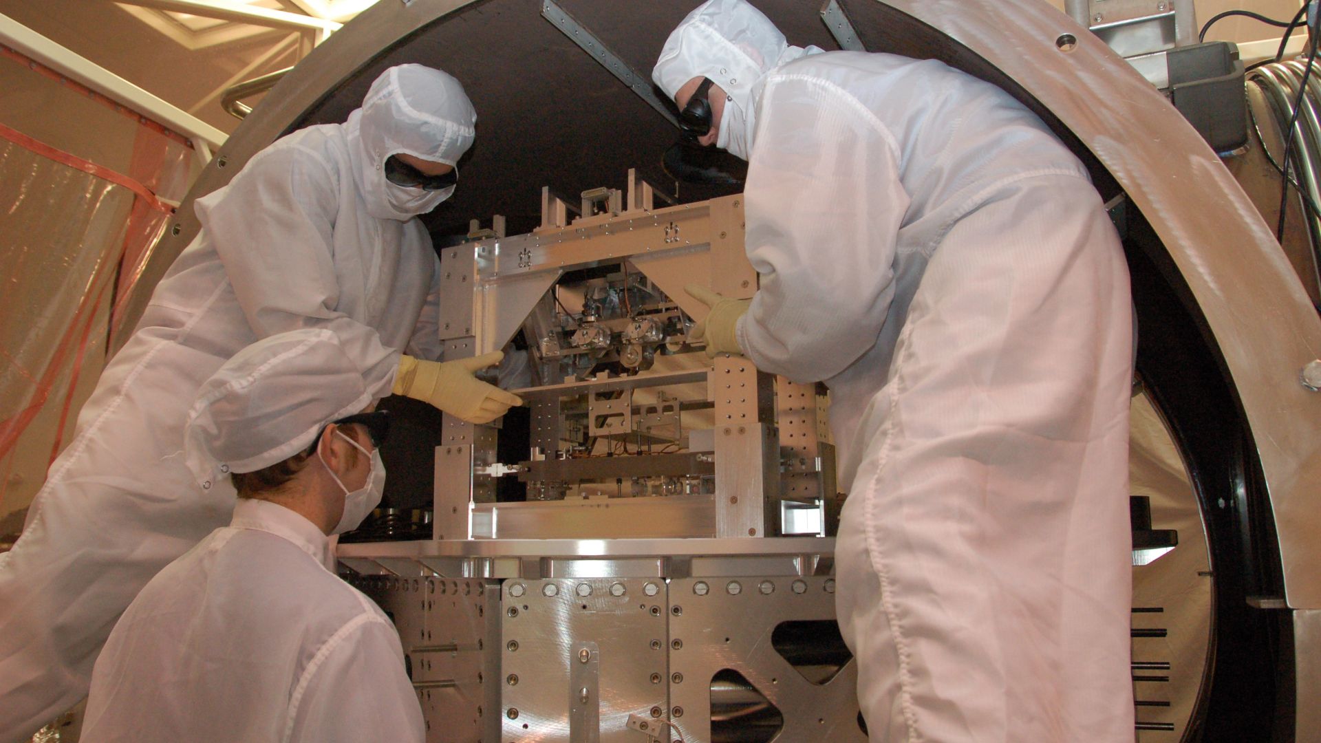 File:OMC installed in HAM6.jpg