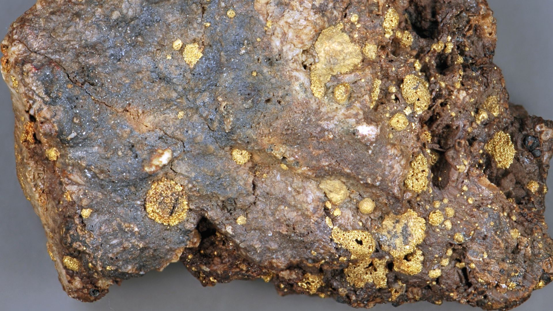 File:Roasted Cripple Creek gold ore.jpg