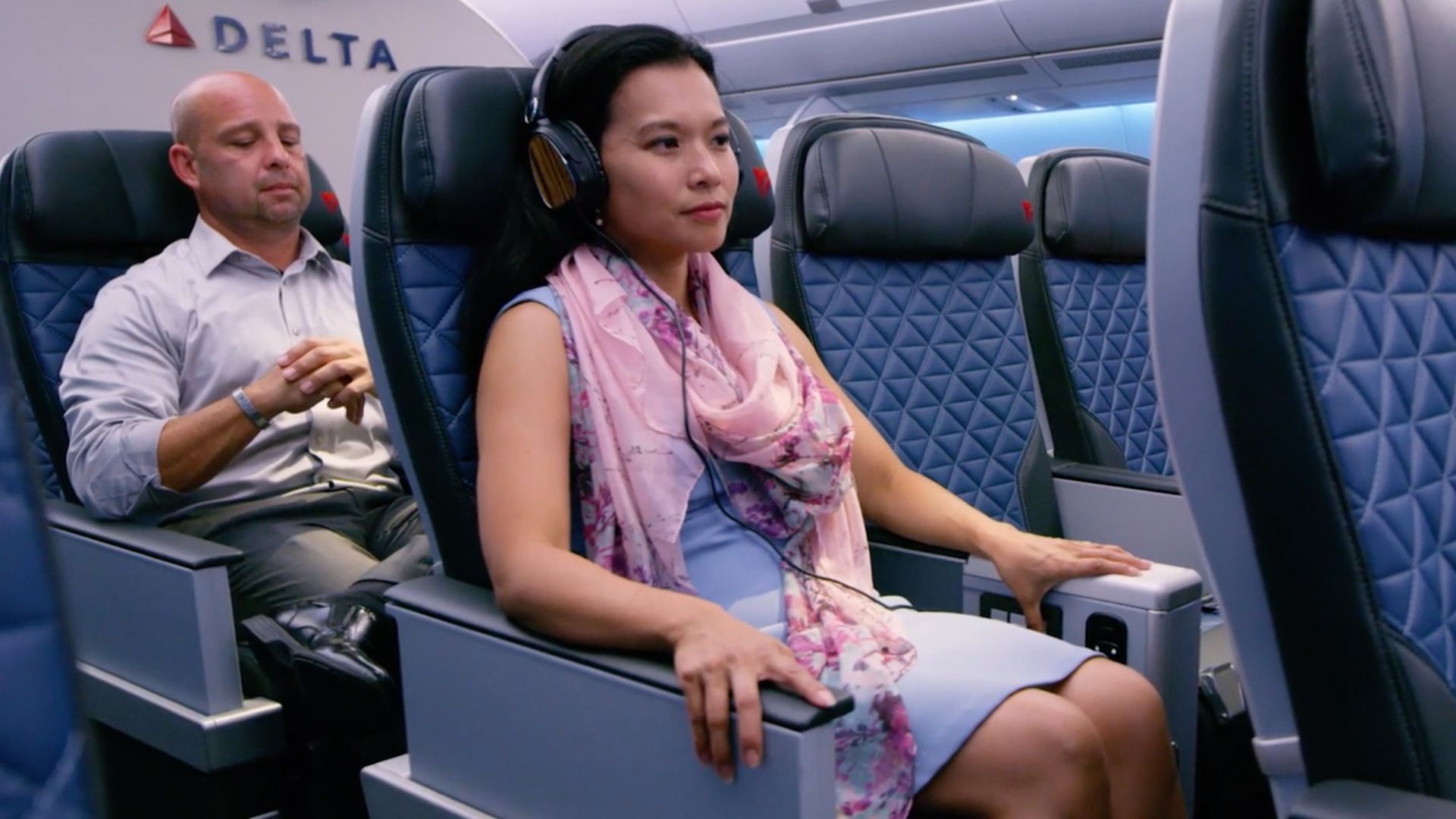 File:A350- Interior - Premium Select (37095459230).jpg