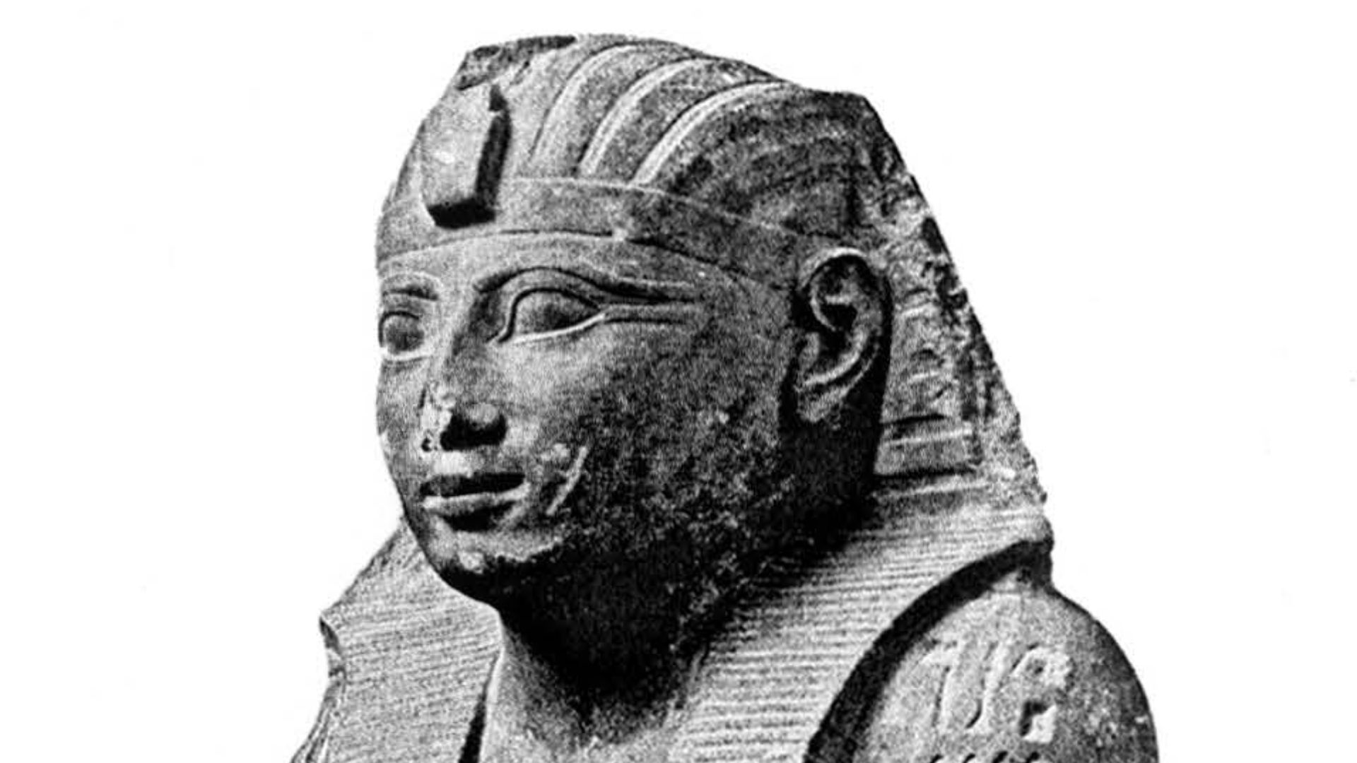 File:Statue Pinedjem CG42191 Legrain.png