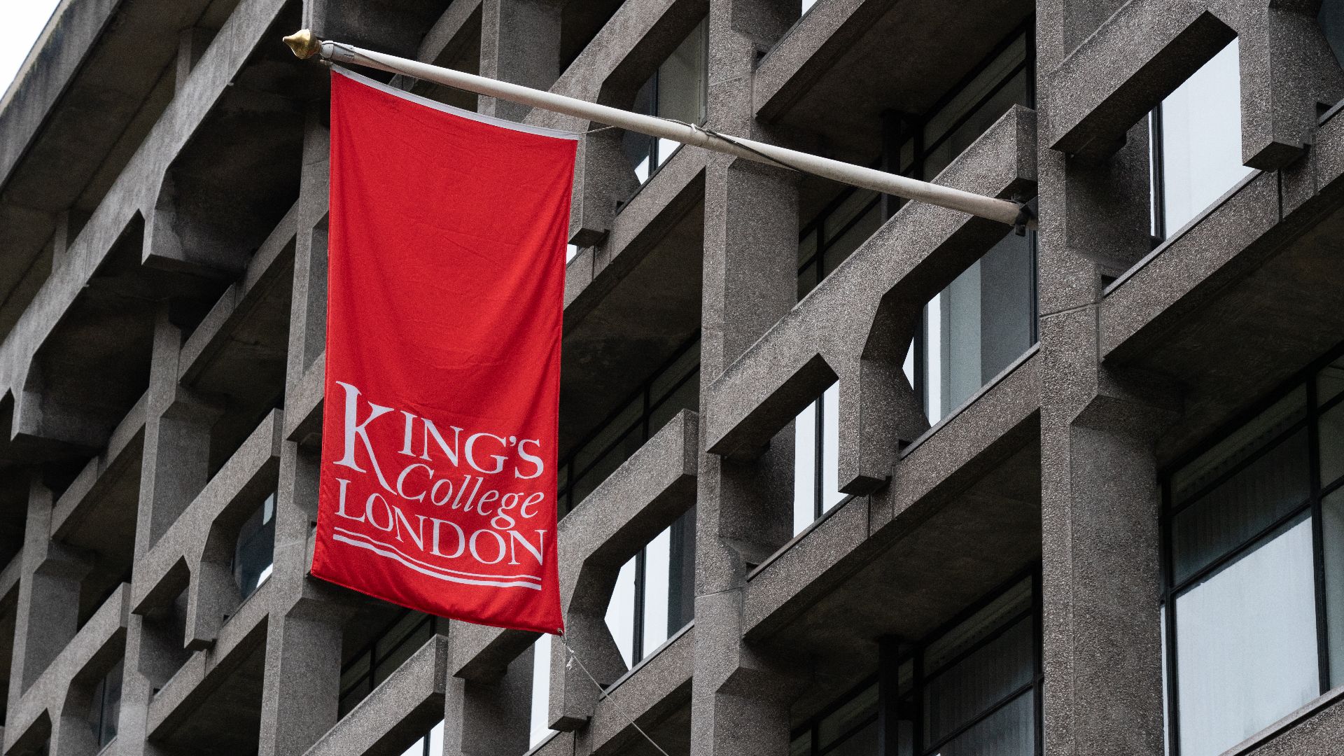 File:King's College London flag.jpg