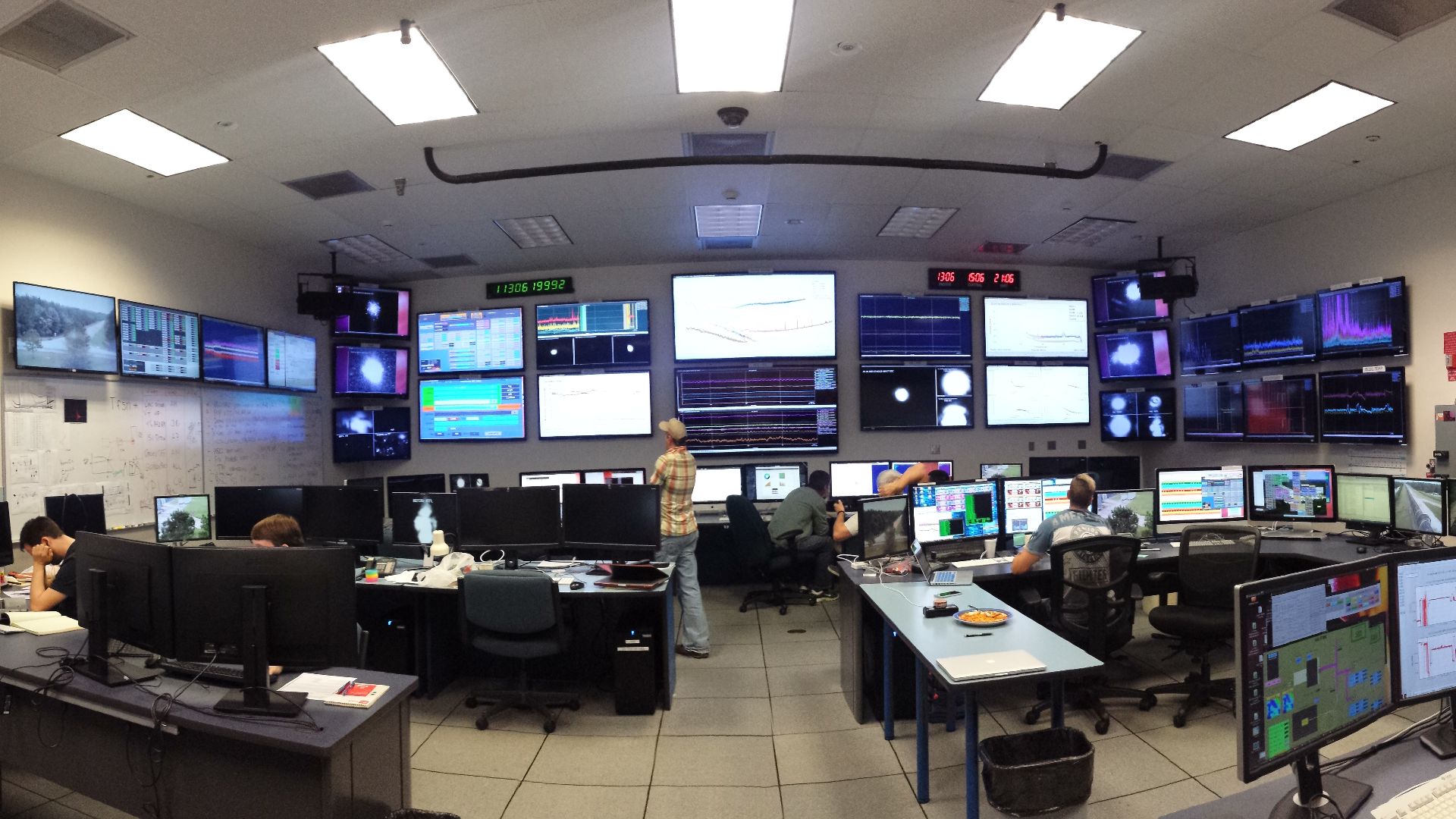 File:LLO Control Room.jpg