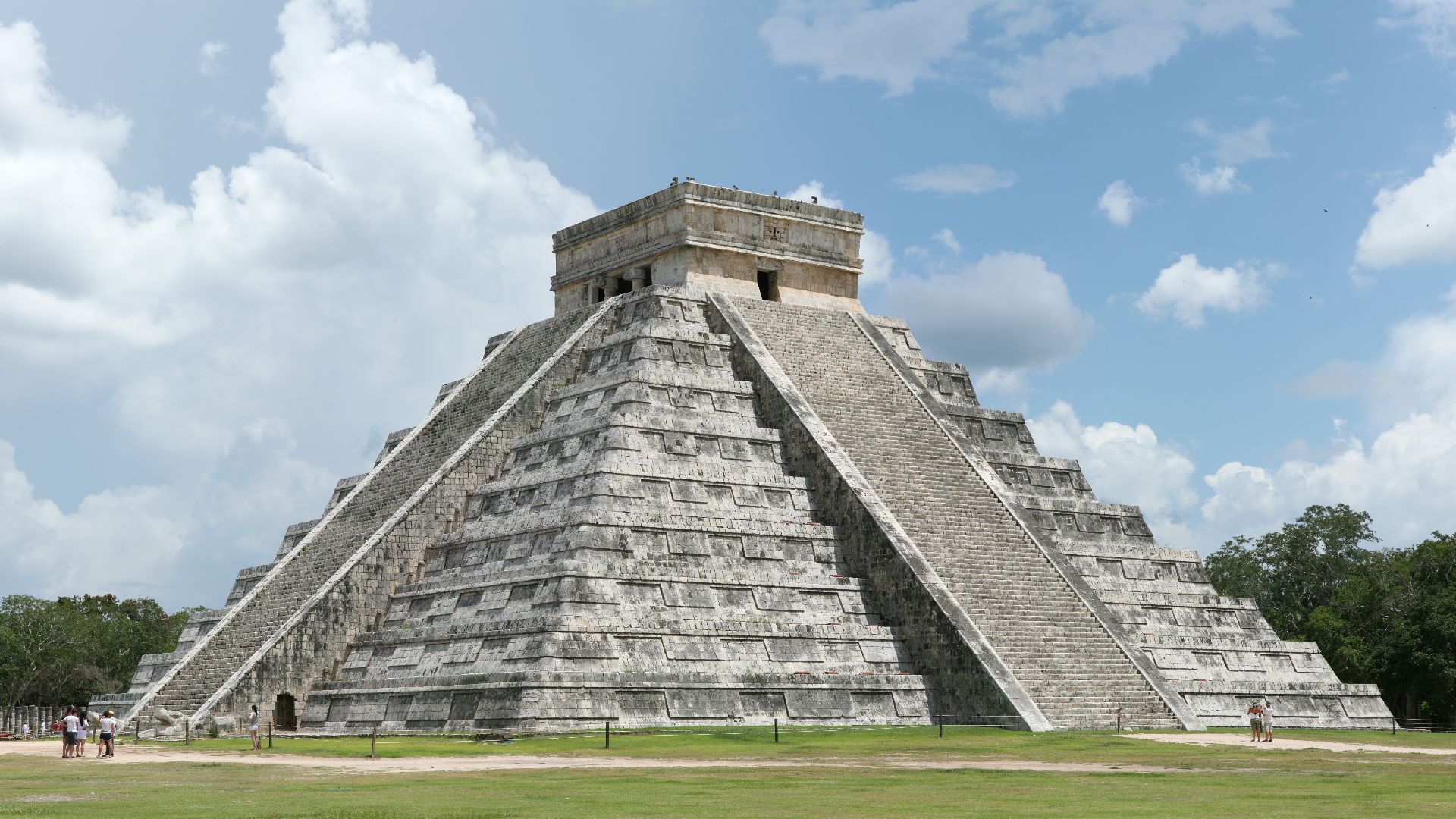 File:Chichen Itza 3.jpg
