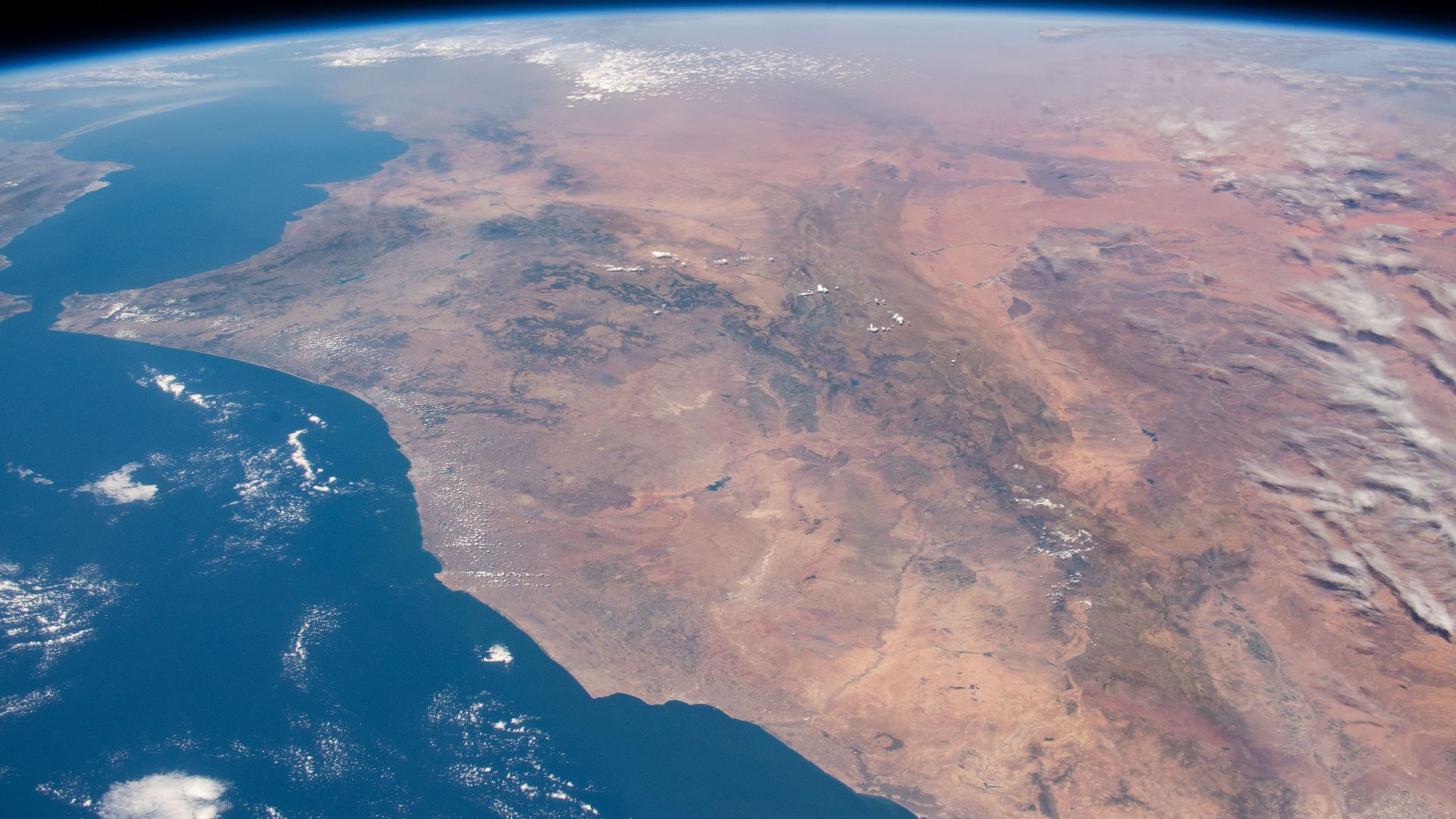 File:ISS059-E-115612 - View of Morocco.jpg