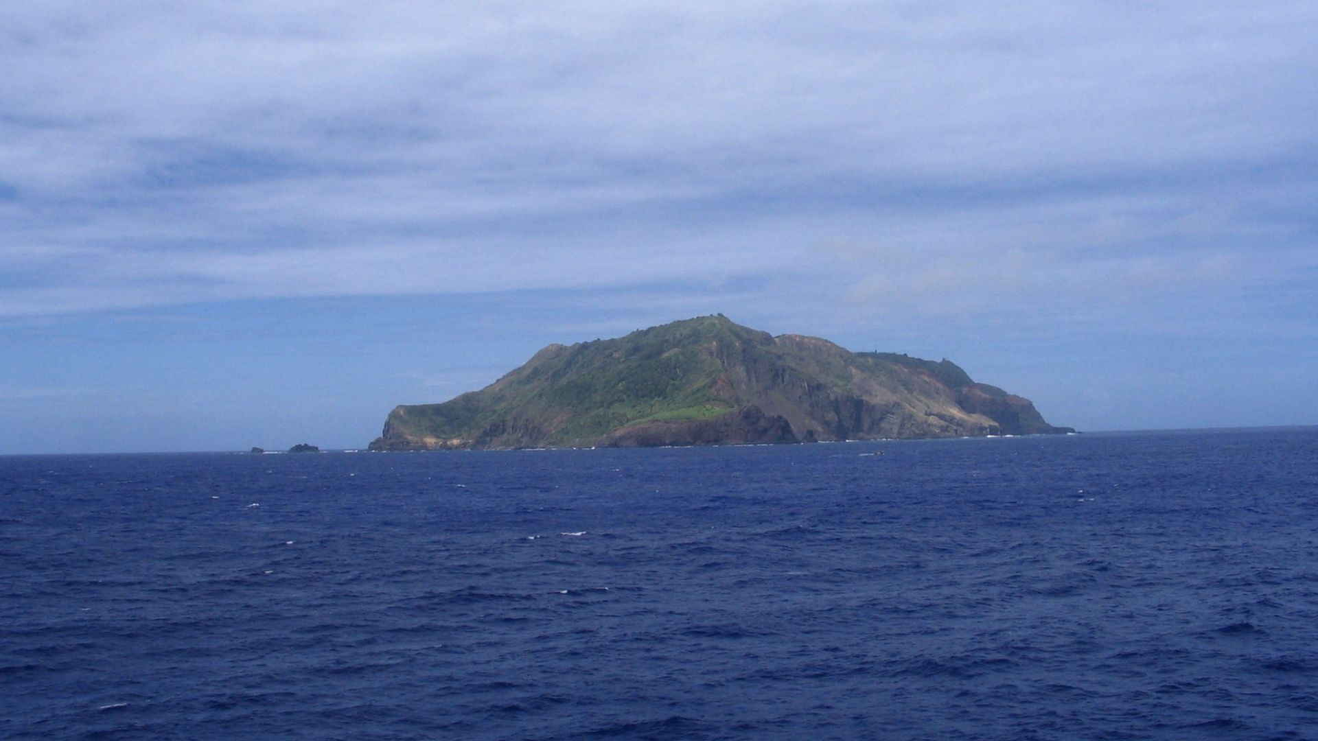 File:Pitcairn Island In The Distance.jpg