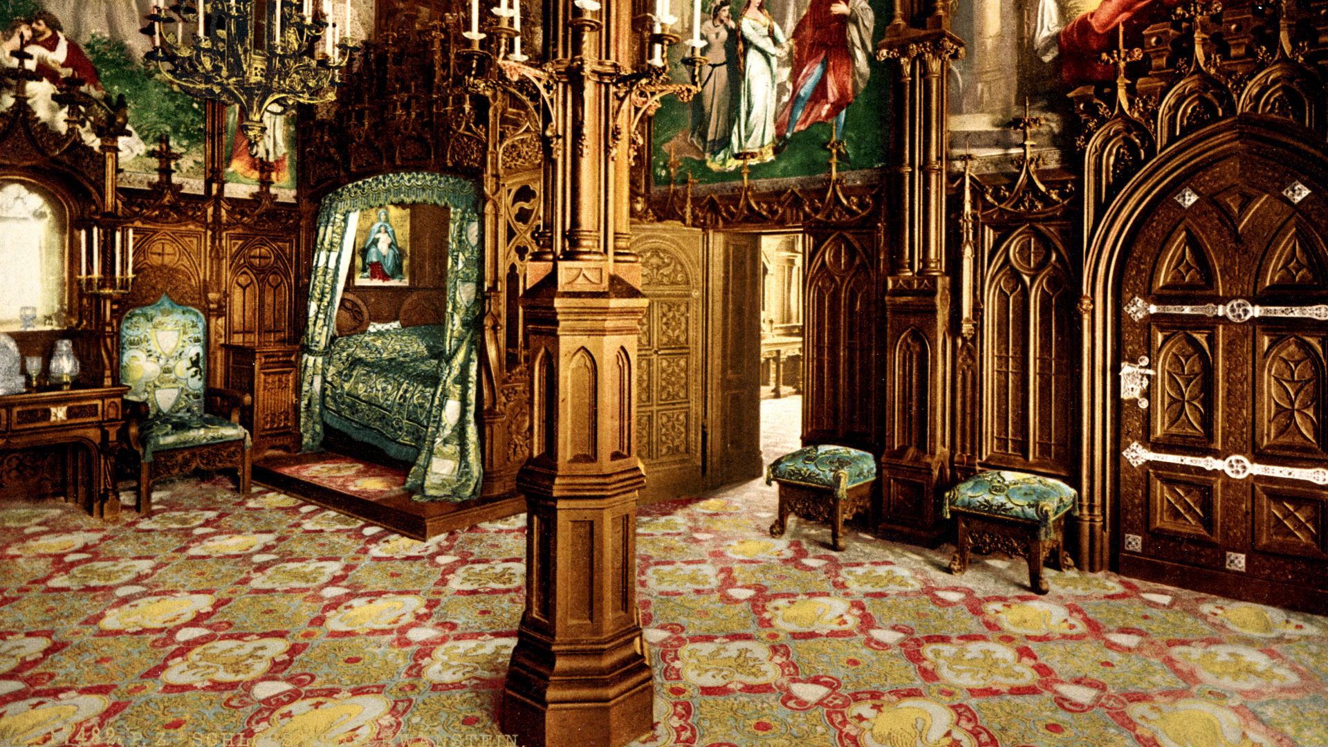 File:Neuschwanstein bedroom 00183u.jpg