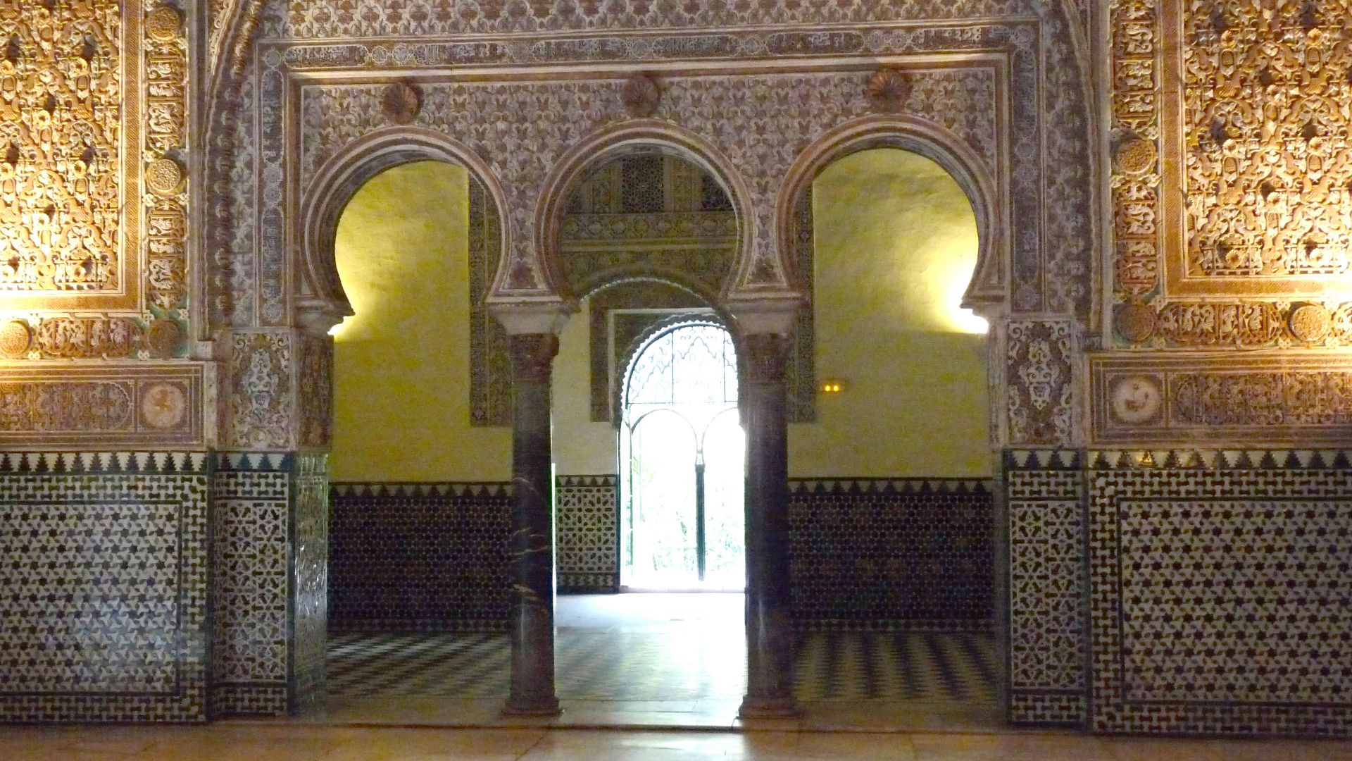 File:Seville Alcazar 08 (5560892489).jpg