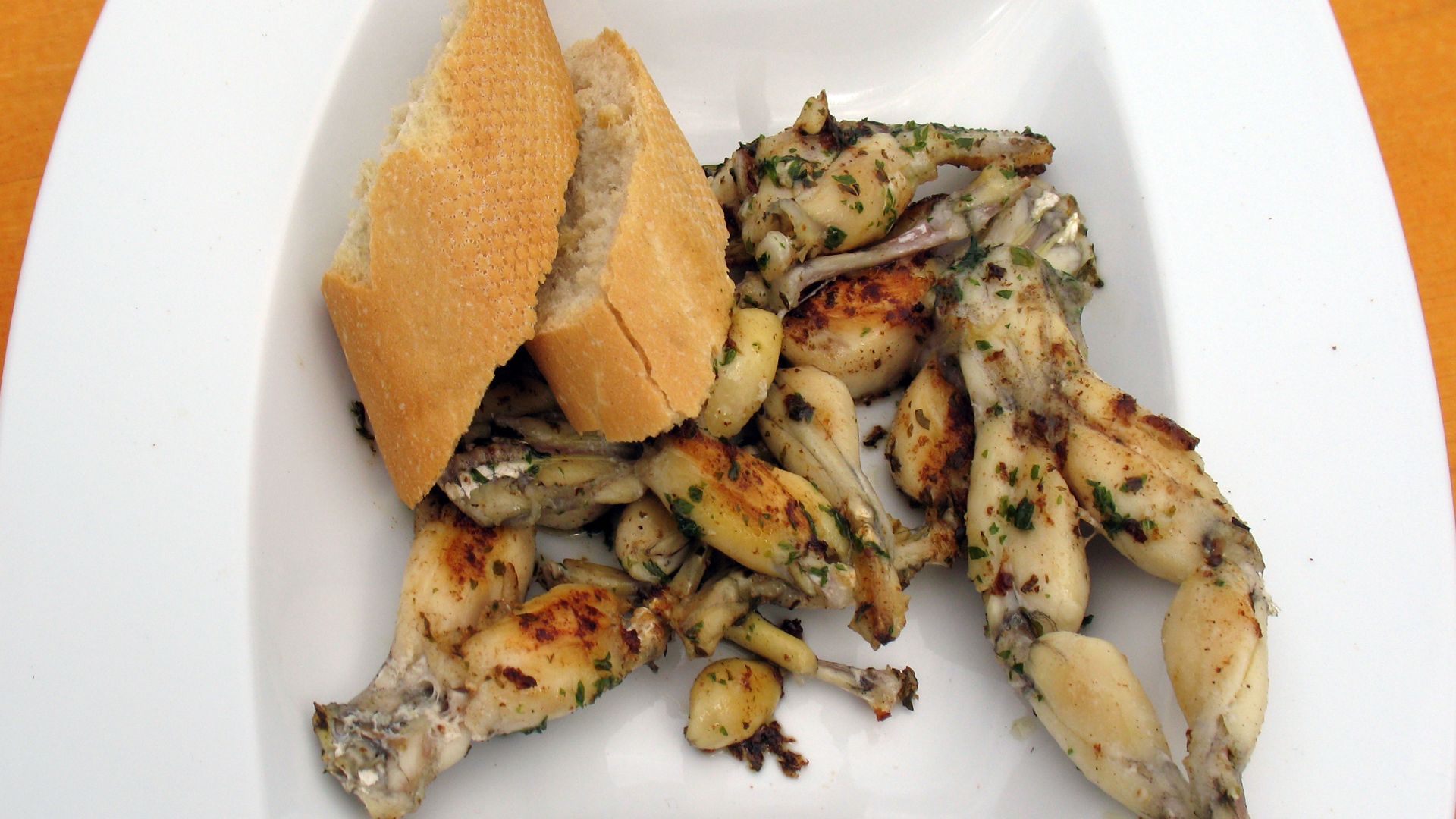 File:2012 Froschschenkel anagoria.JPG