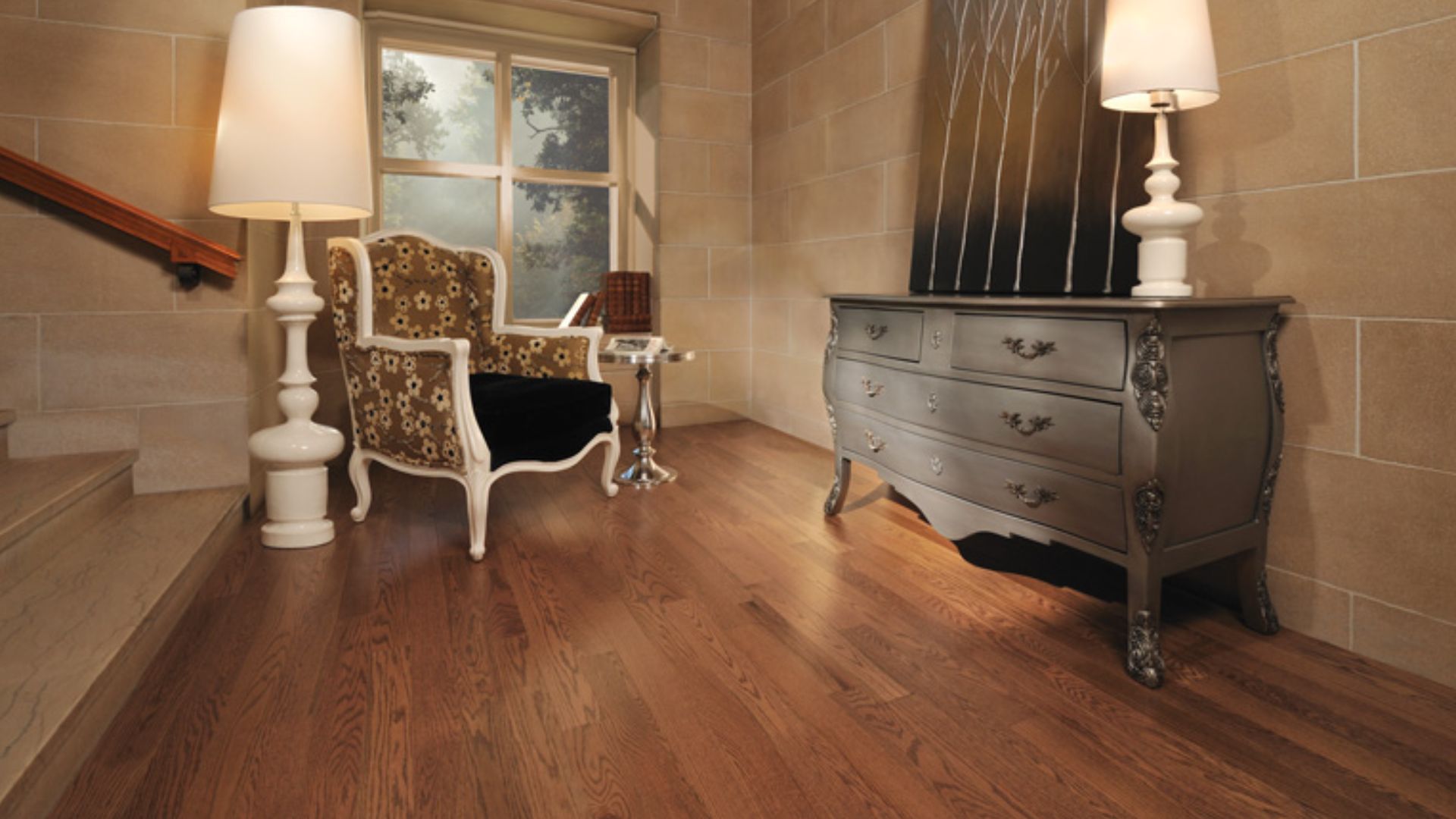 File:Red Oak Sonora -reading area- (5622095298).jpg