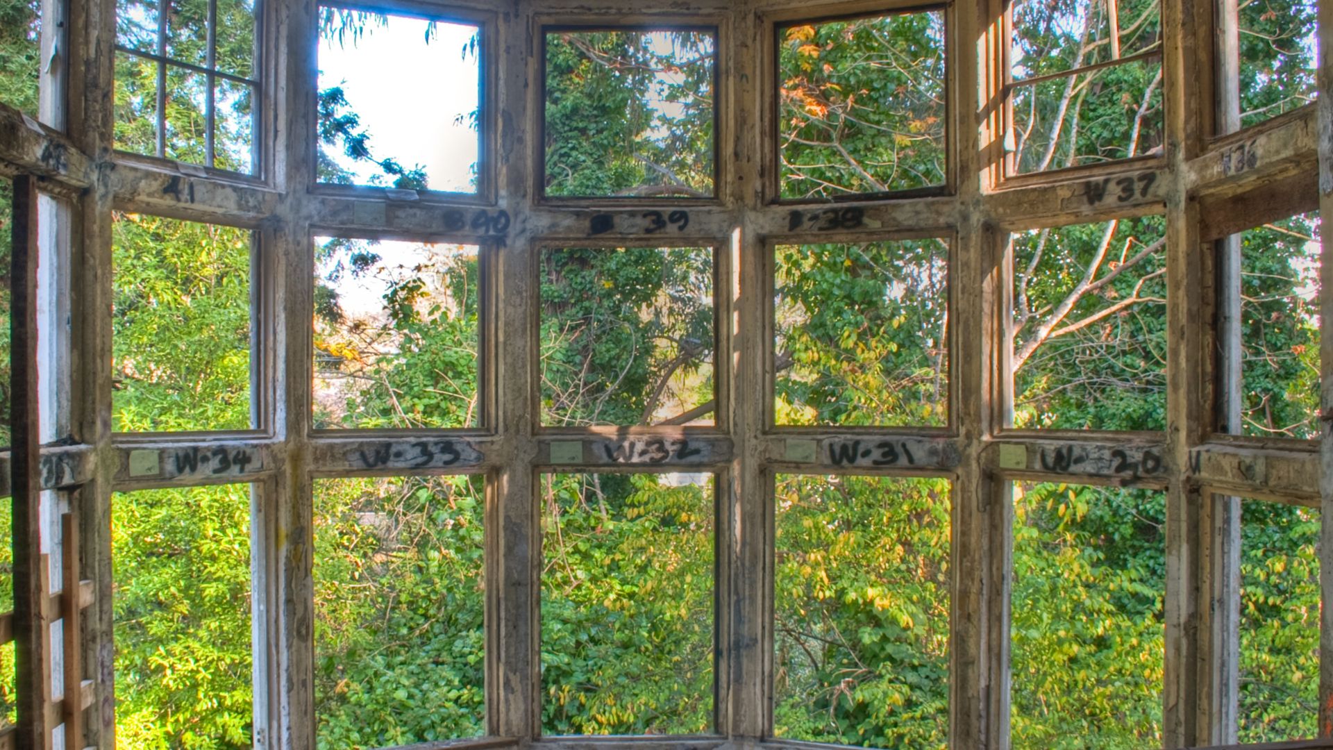 File:Rispin Mansion Bay Window (8263894287).jpg