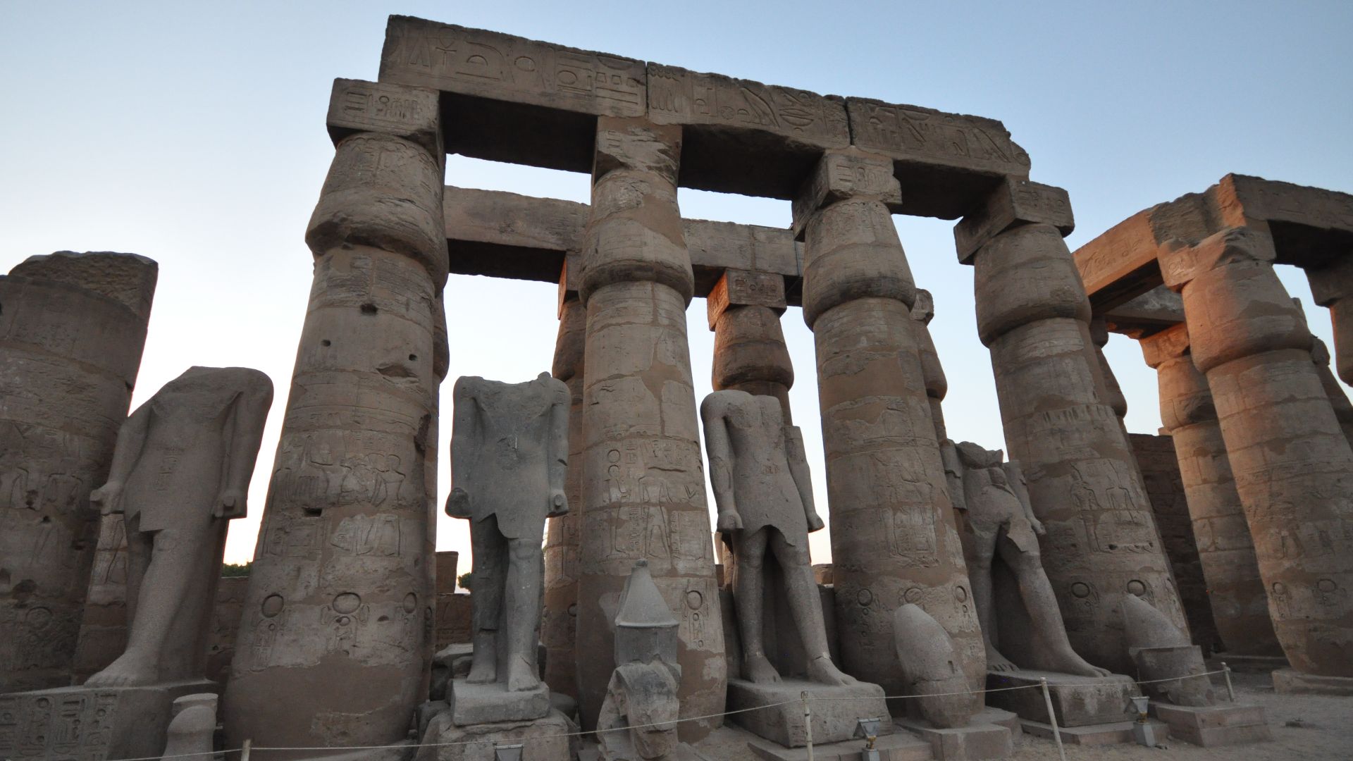 File:The Courtyard of Ramses II - Luxor Temple (14259517292).jpg