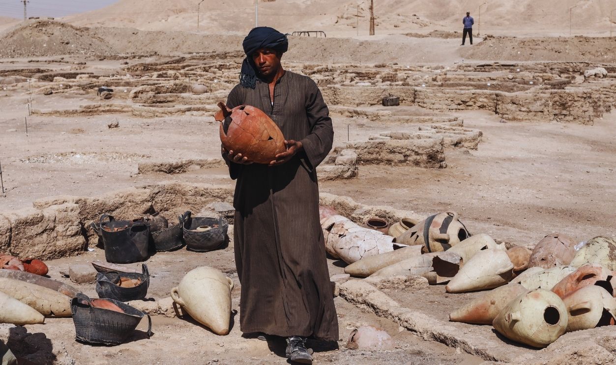 Gettyimages - 1232217554, Anadolu, 3,000-year-old 'lost golden city' discovered in Egypt 