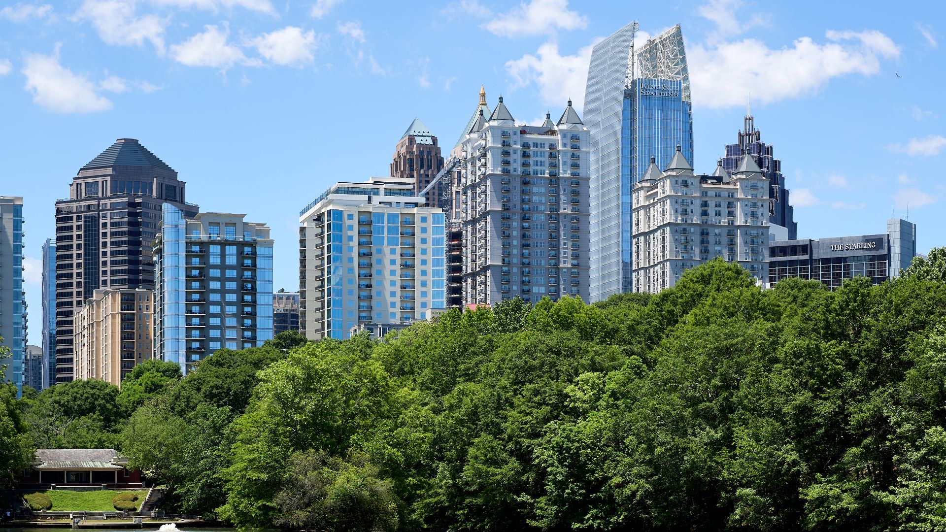 File:Piedmont Park’s Lake Clara Meer with Midtown Atlanta skyline (2024)-104A8428.jpg