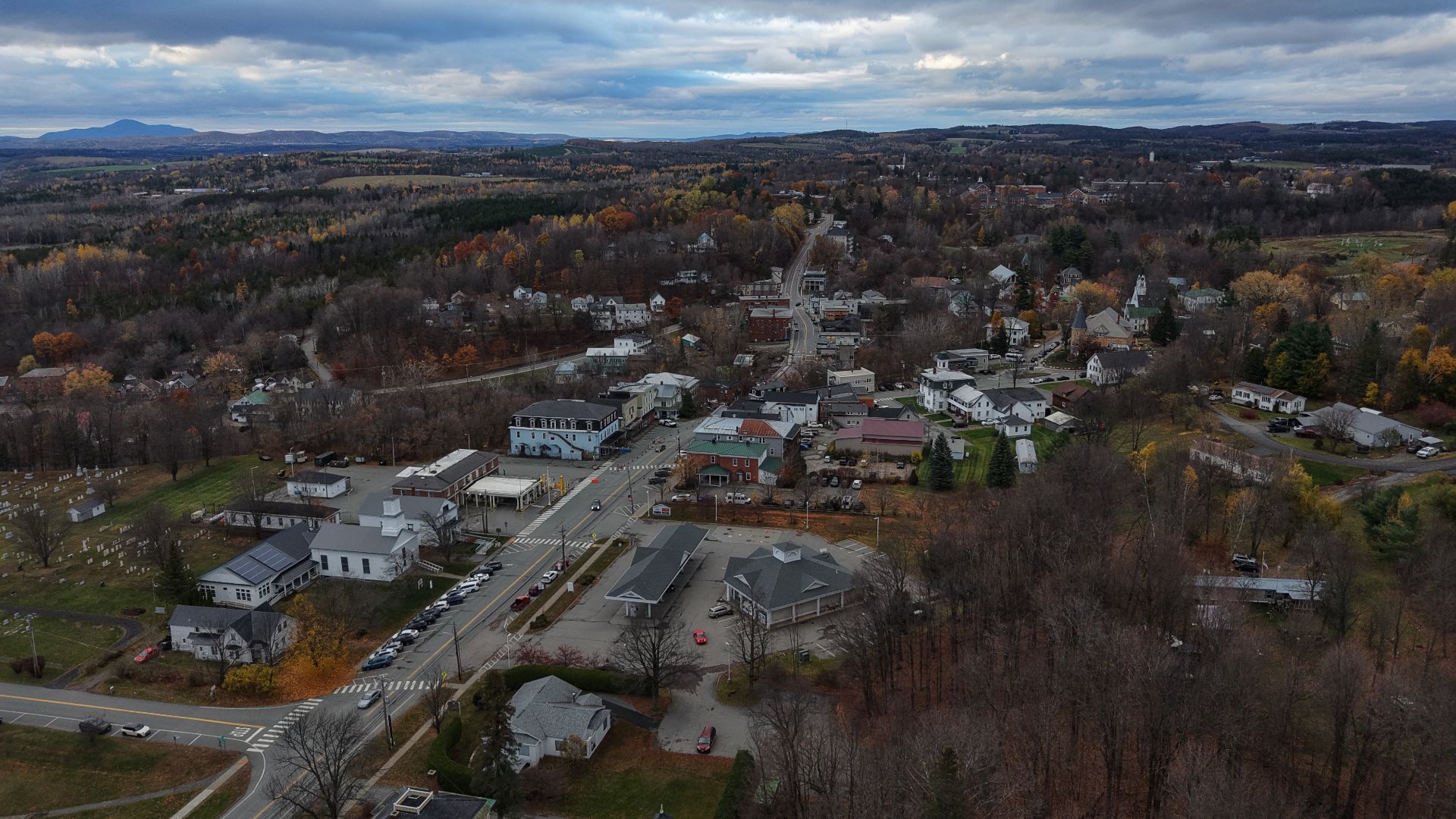 File:Derby Line VT 11-01-25.jpg