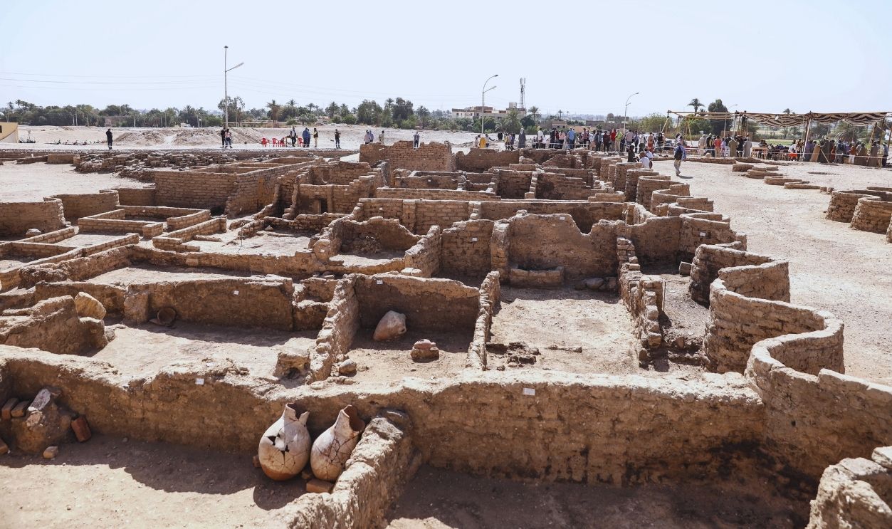 Gettyimages - 1232217442, 3,000-year-old 'lost golden city' discovered in Egypt 