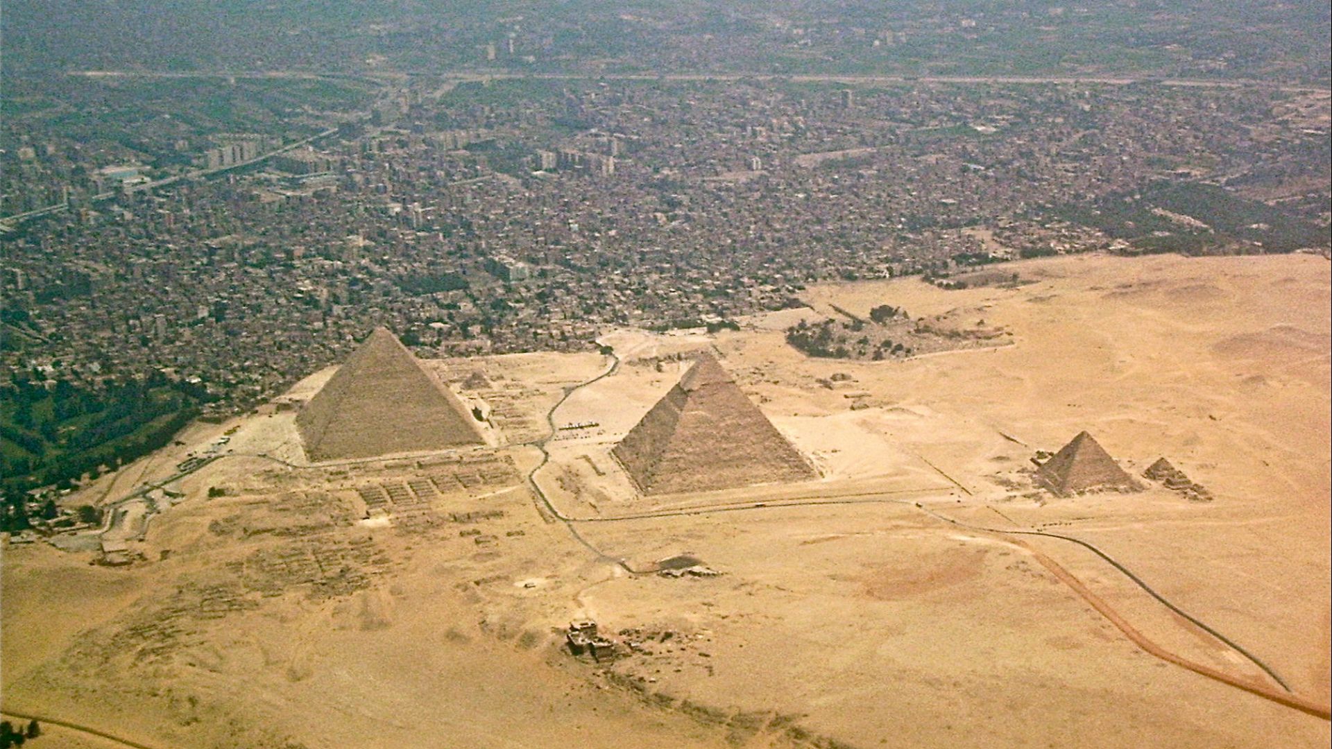 File:Giza-pyramids.JPG