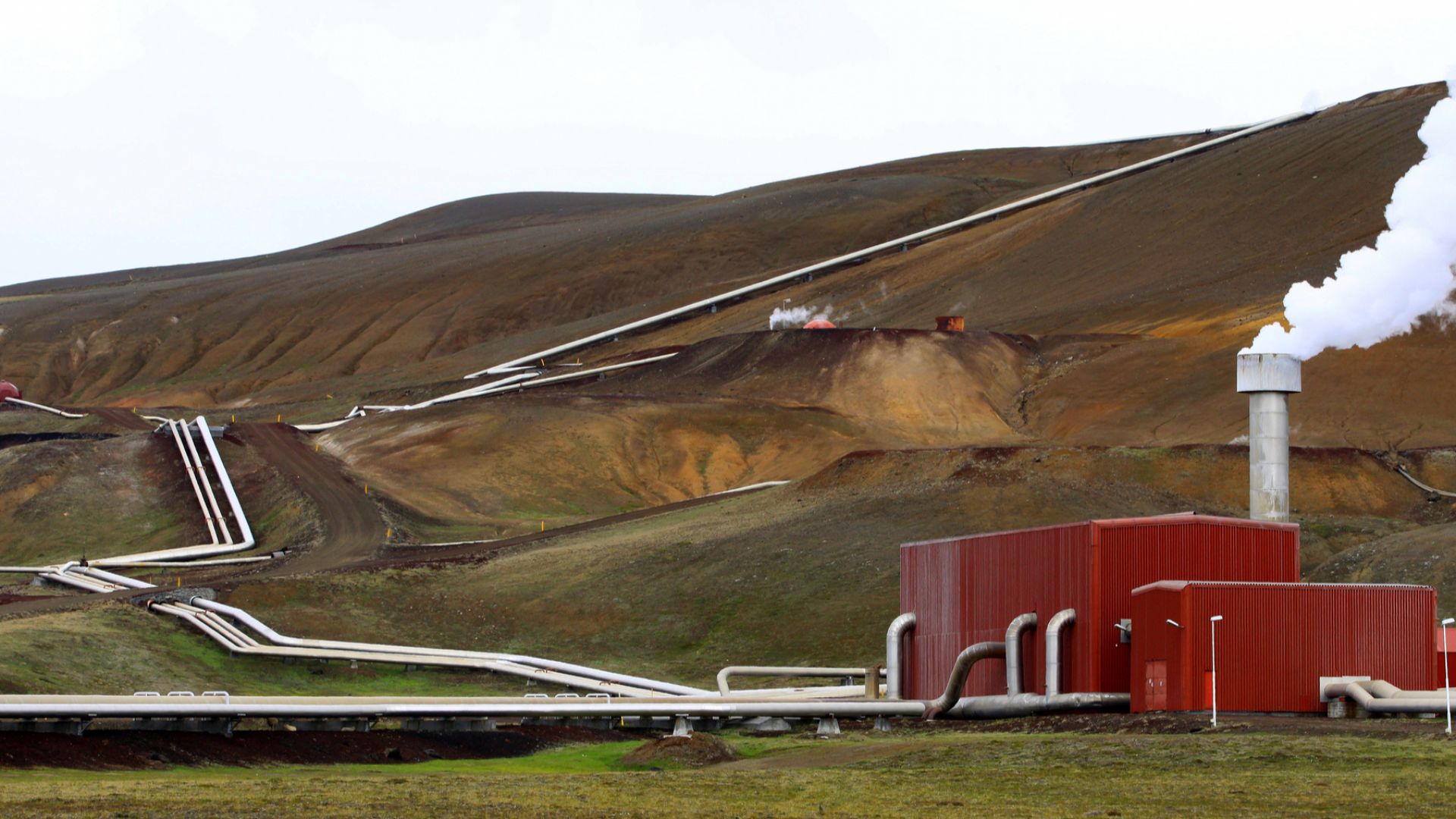 File:Krafla Geothermal Power Station 01.jpg