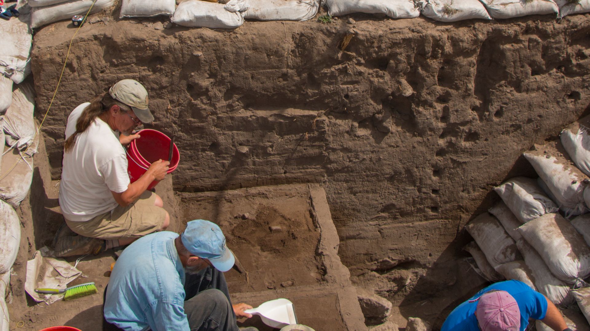 File:Rimrock Draw Rockshelter (28674624456).jpg