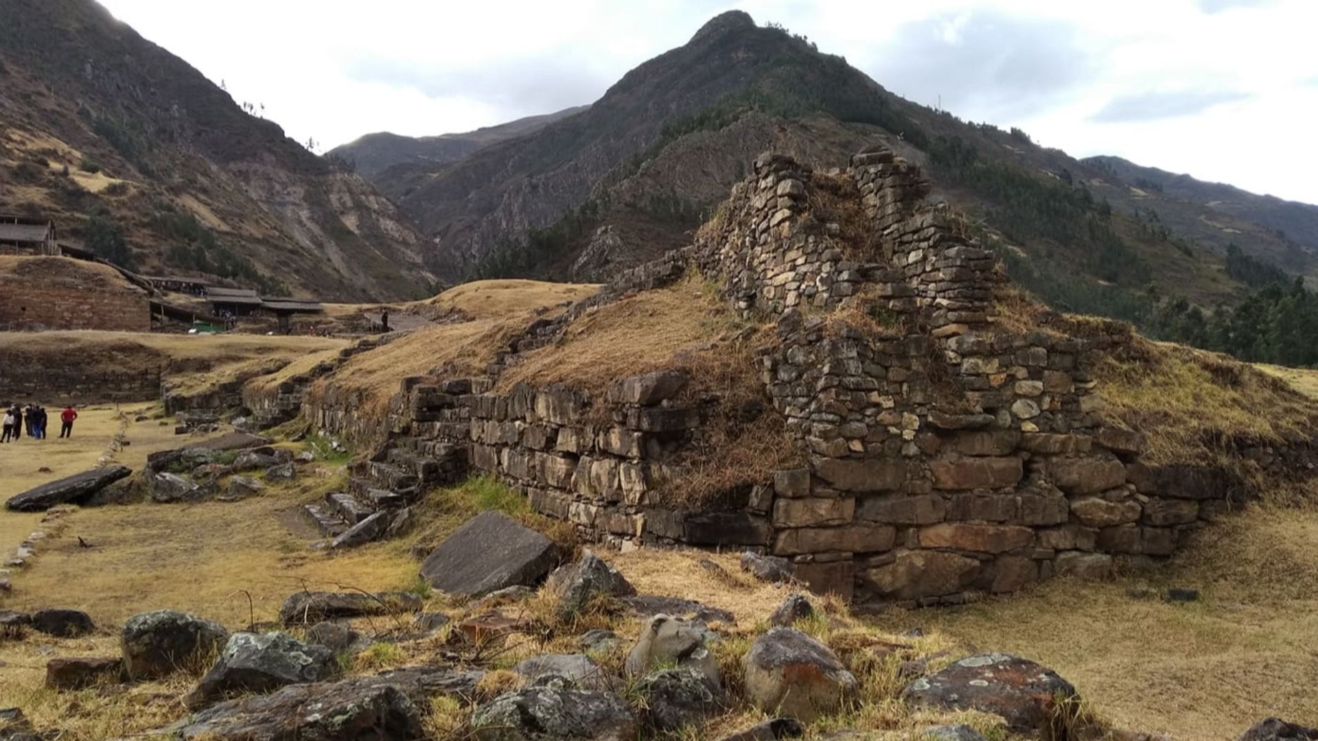 File:Brazo izquierdo de Chavín.jpg
