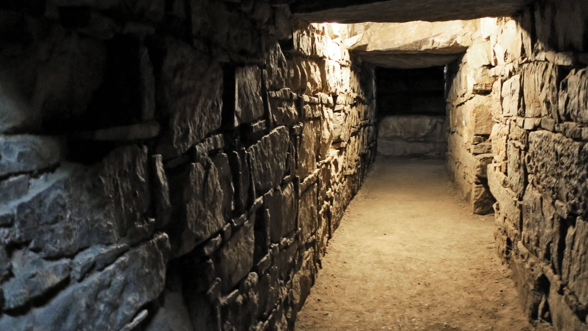 File:Chavín de Huantar-67.jpg