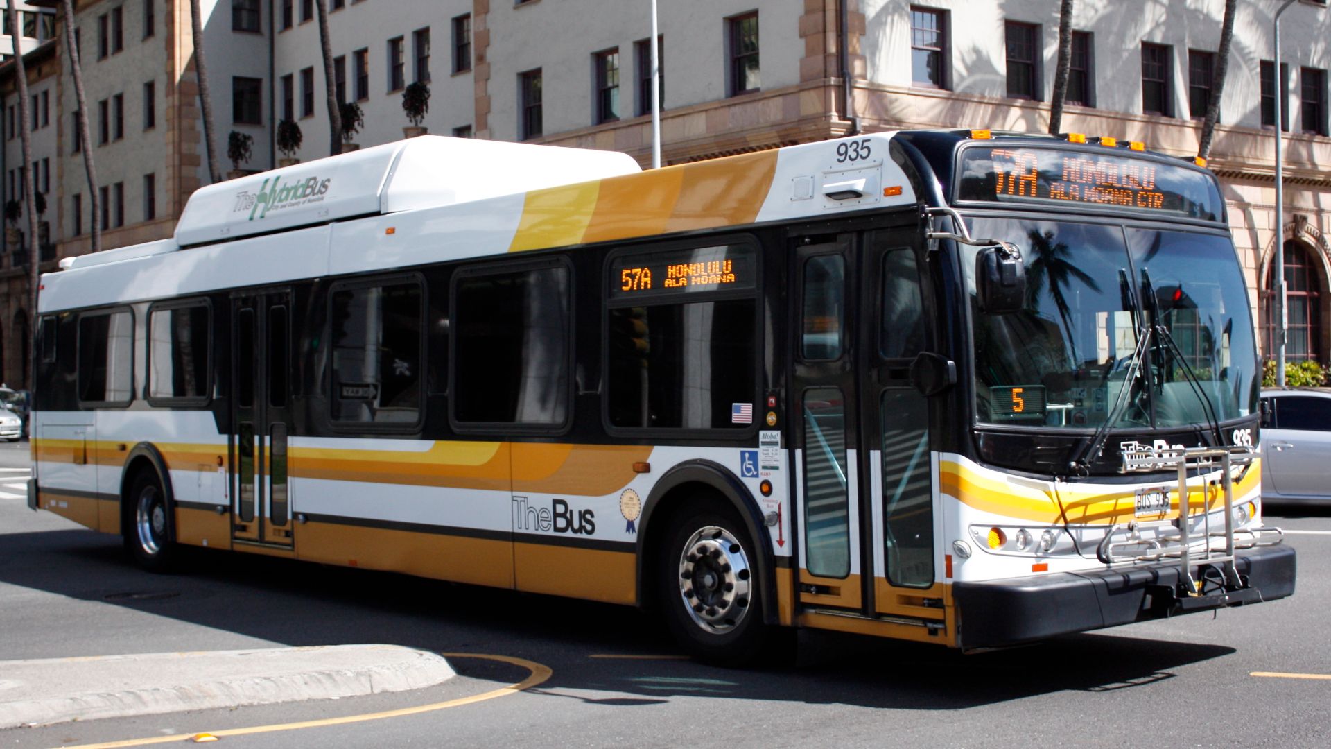 File:TheBus New Flyer DE40LF at Bishop and Nimitz 2009-01-24.jpg